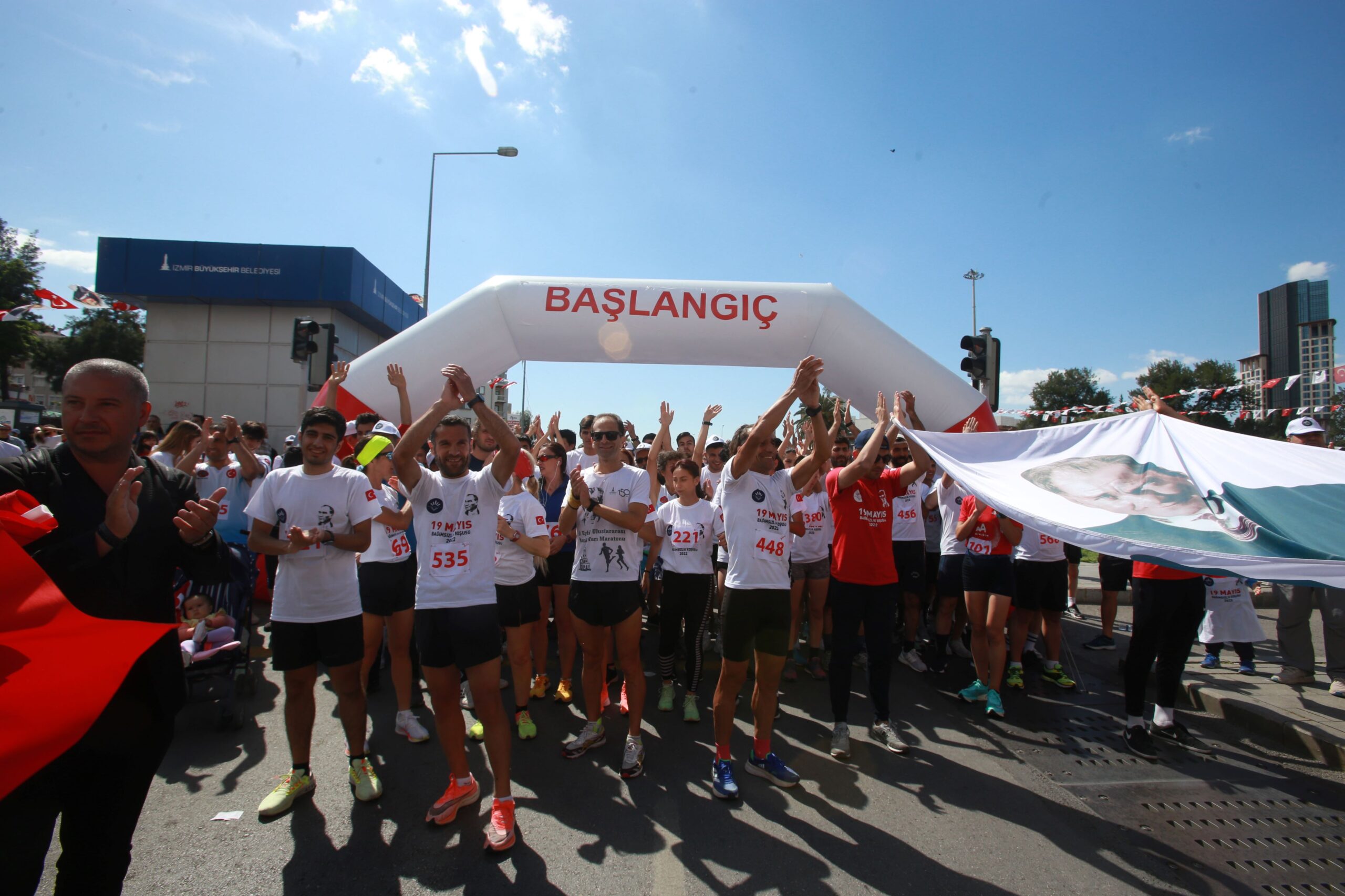 Önce Bağımsızlık Koşusu, sonra Yüksek Sadakat! Karabağlar Belediyesi, 19 Mayıs