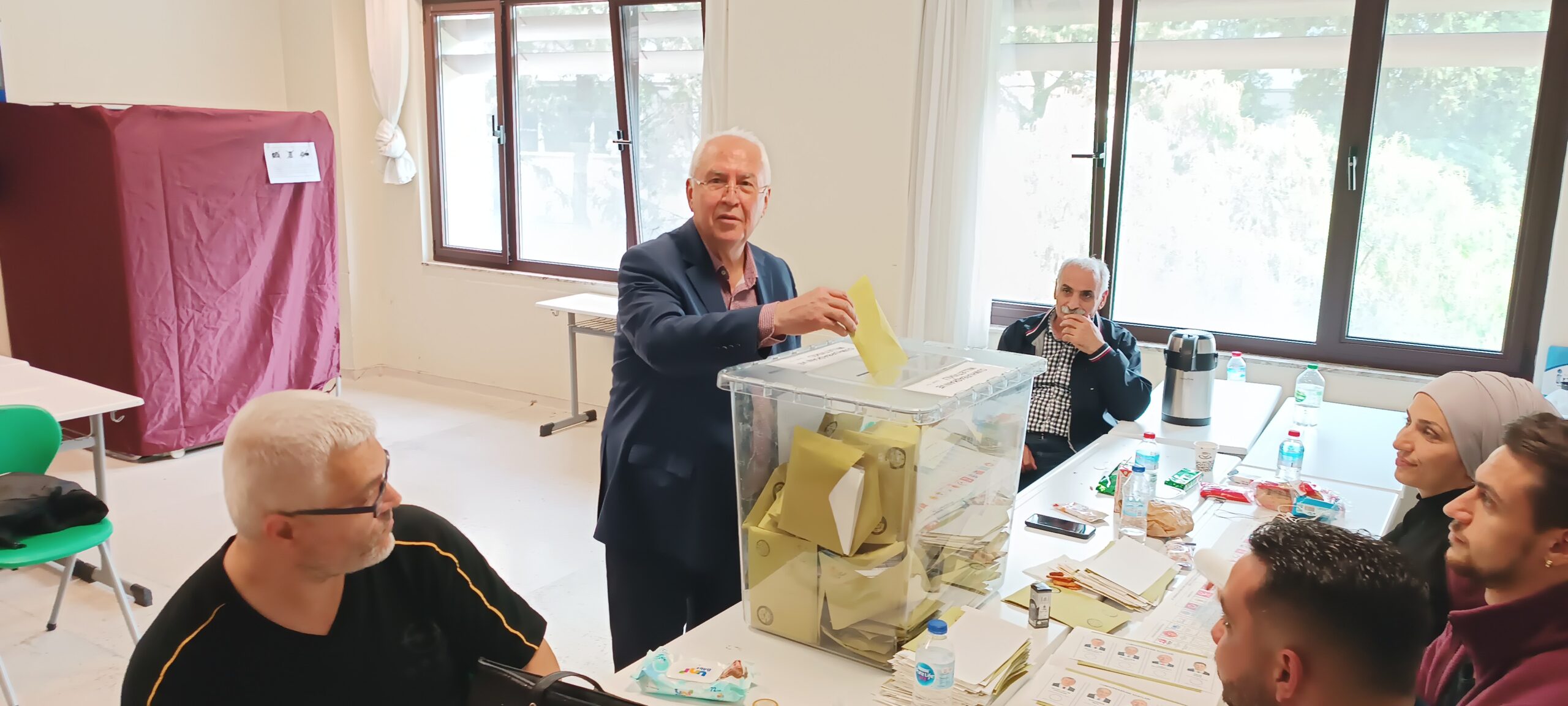 Karabağlar Belediye Başkanı Muhittin Selvitopu ve eşi Fügen Selvitopu, Cumhurbaşkanlığı
