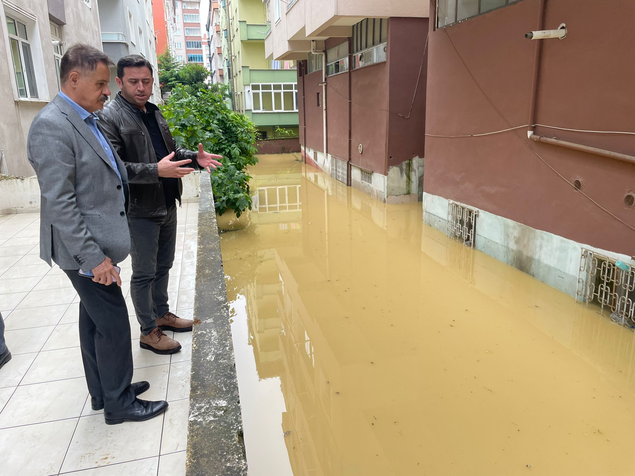 Sağanak Atakum’da hayatı olumsuz etkiledi Başkan Deveci: “Komşularımızın yanındayız” Atakum