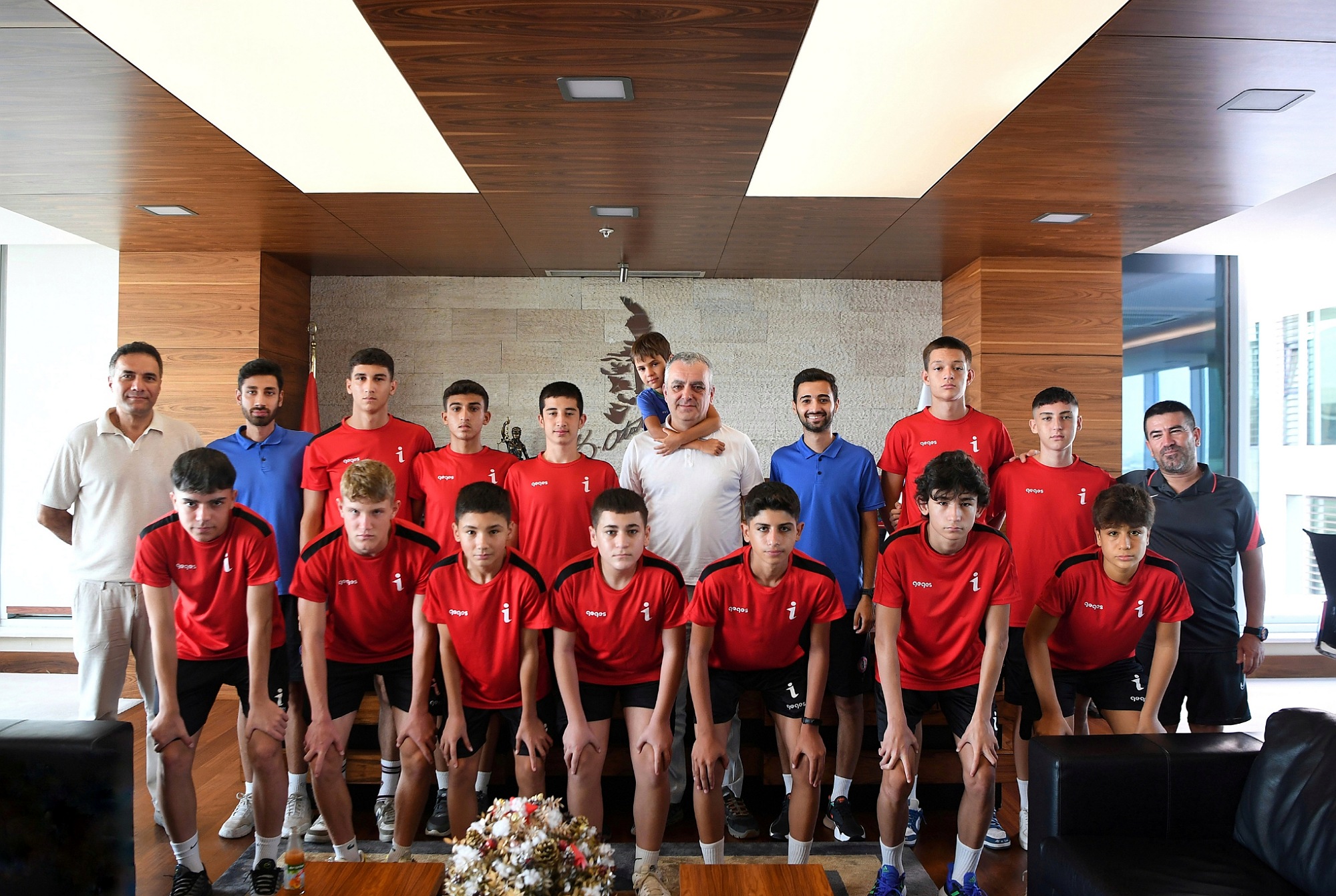 Konyaaltı Belediye Başkanı Semih Esen, Konyaaltı Hurma Şimşek FK teknik