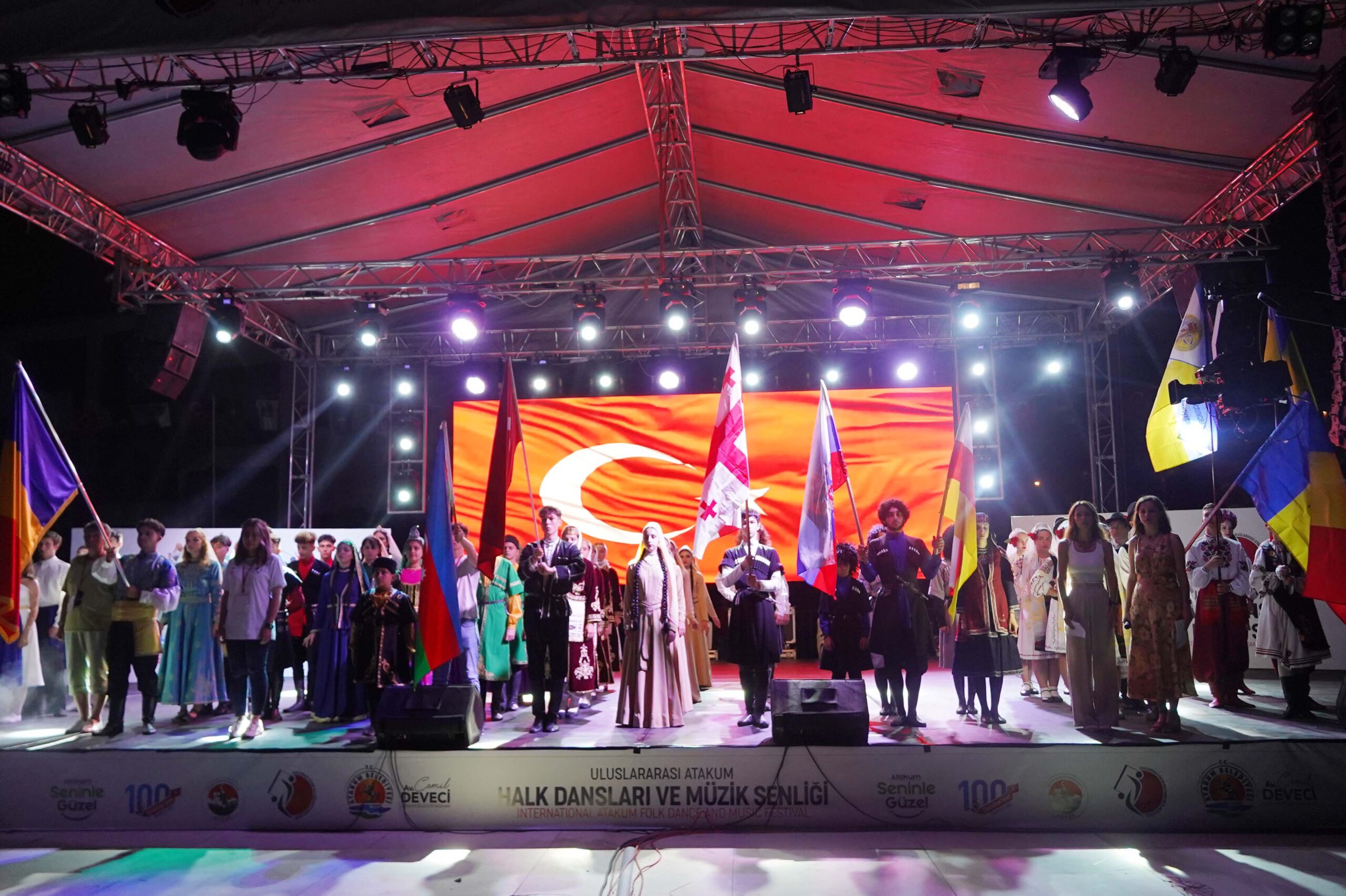Osetya’da düzenlenen Uluslararası Halk Dansları Festivali’nde ülkemizi temsil edecek Atakum