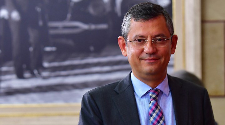  CHP Grup Başkanı Özgür Özel, genel başkanlığa adaylığını resmen açıkladı.