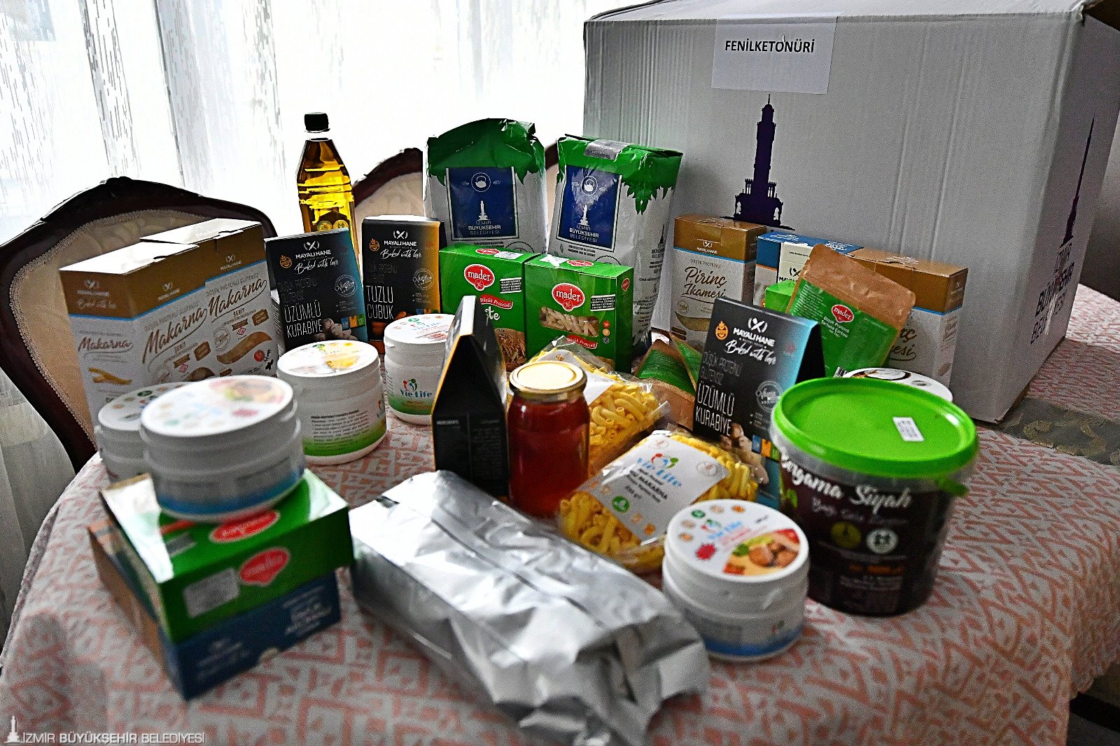 Ulaştırdığı gıda paketleriyle çölyak ve fenilketonüri hastalarının yanında olan İzmir