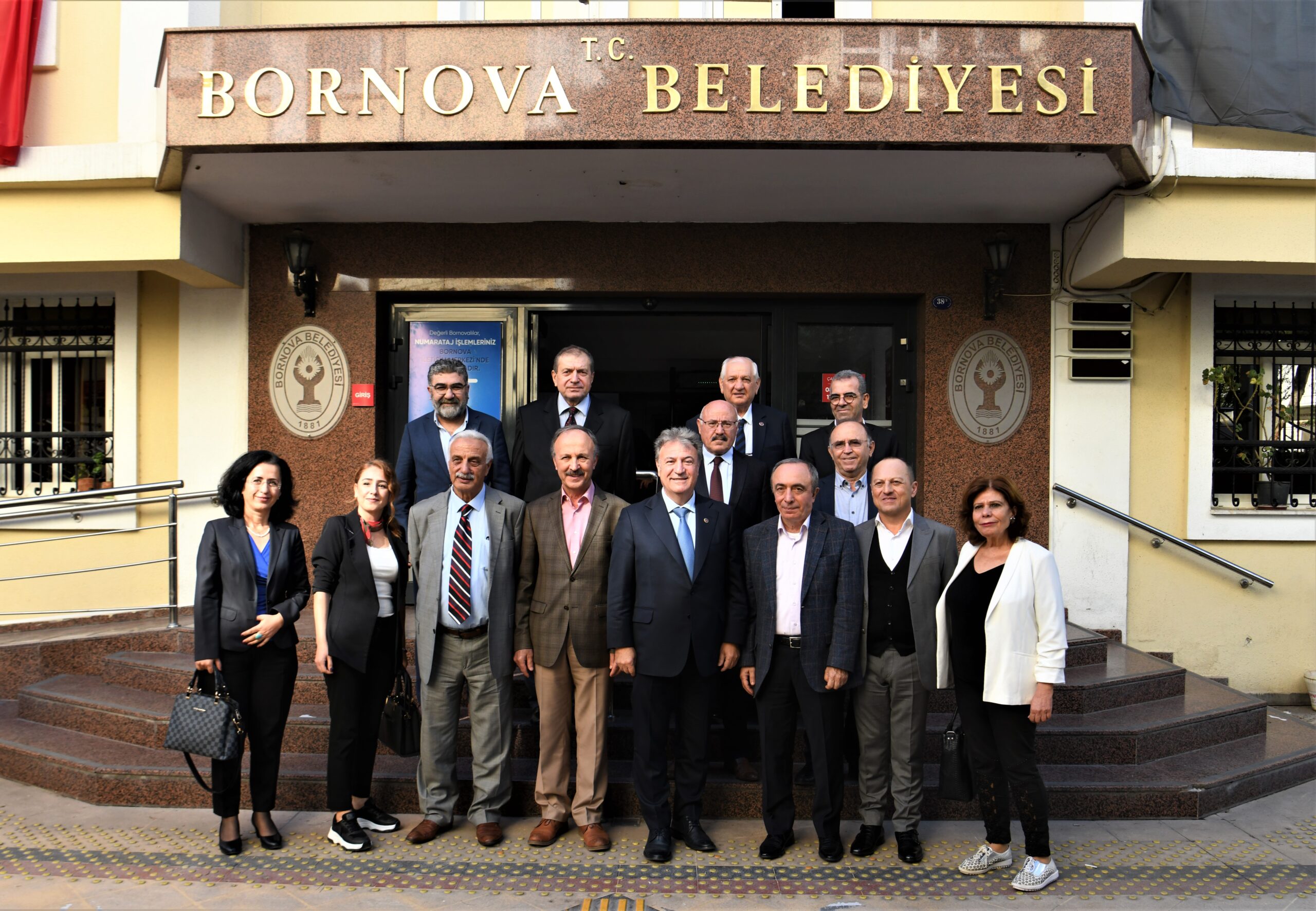EKAF’tan Başkan İduğ’a ziyaret; Bornova’da ilk kez Hamsi Şöleni Göreve yeni seçilen Ege Karadeniz Dernekleri Federasyonu (EKAF) BaşkanıDursun Ali