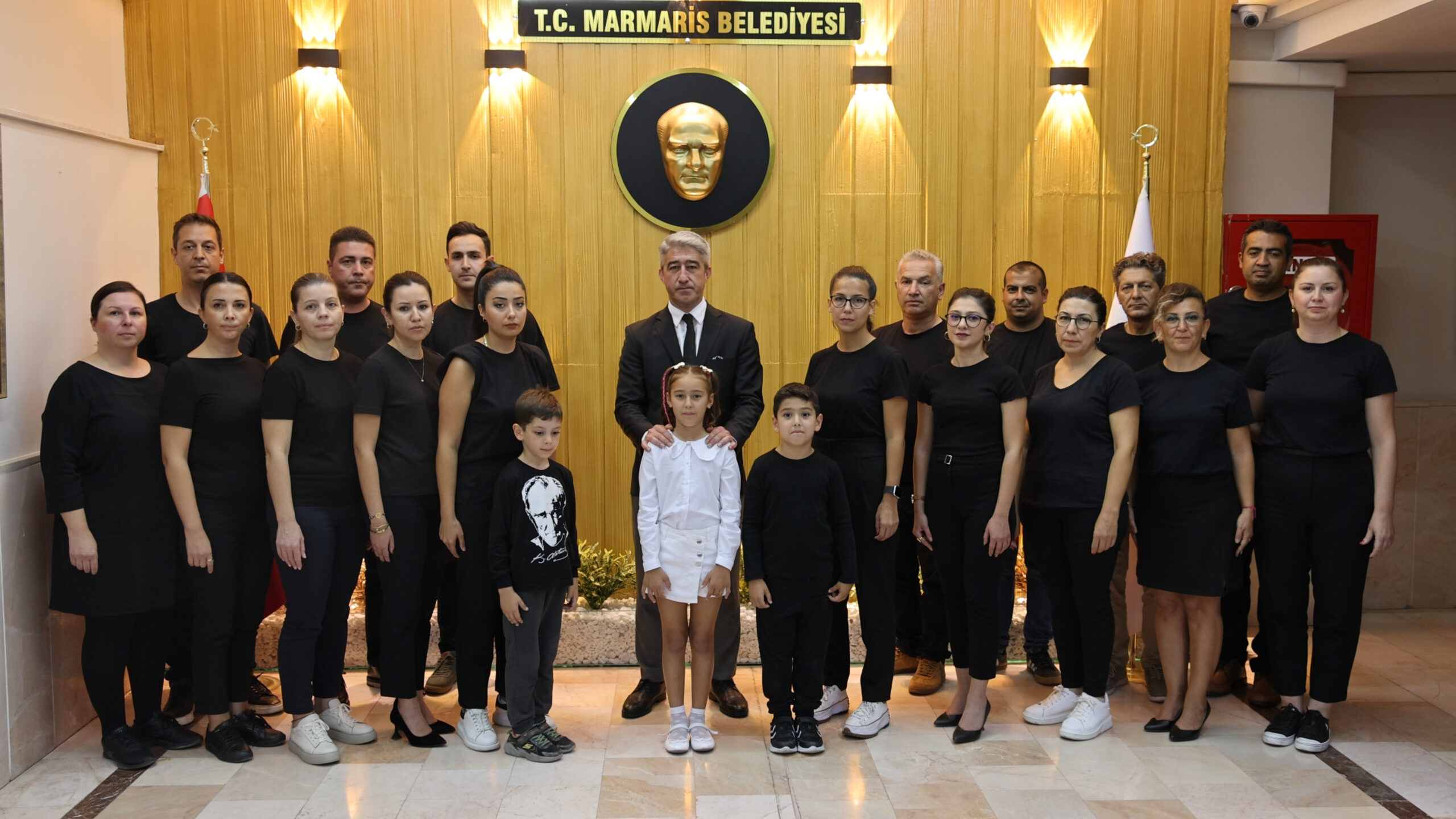 BELEDİYE PERSONELİNDEN 10 KASIM’A ÖZEL KISA FİLM Marmaris Belediyesi, 10 Kasım’a özel olarak Belediye Başkanı Mehmet Oktay’ın