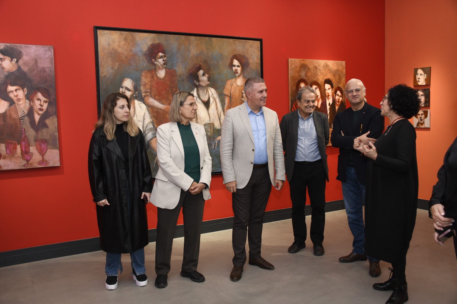 Ada Modern Sanat Galerisi, ressam Sema Barlas’ın ‘Sesler ve Yüzler’ adlı kişisel resim