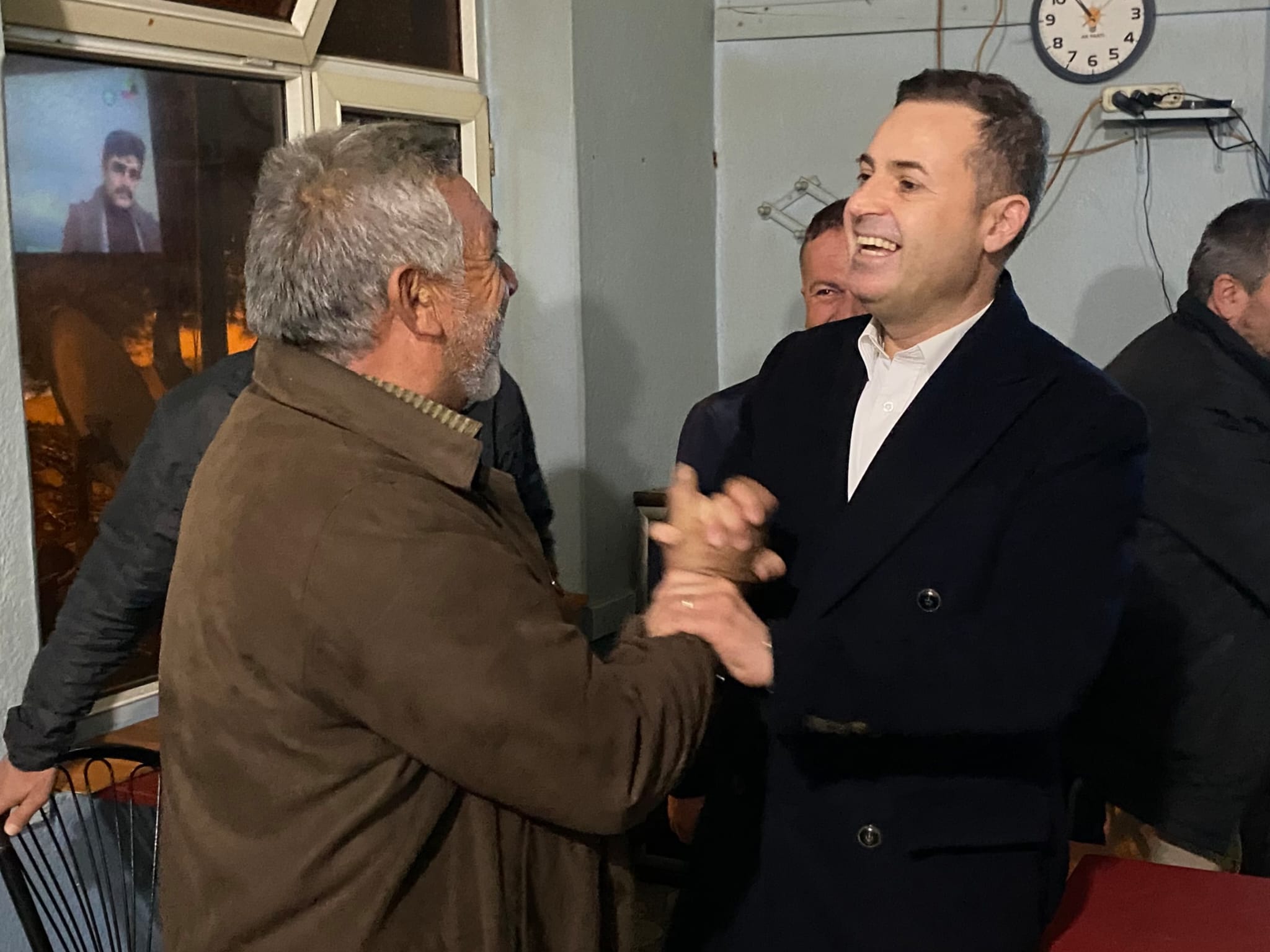 AHMET AKIN, ‘BELEDİYE İÇİNDEKİ YALANA’ YANIT VERDİ: – ‘BALIKESİR BAĞRINA