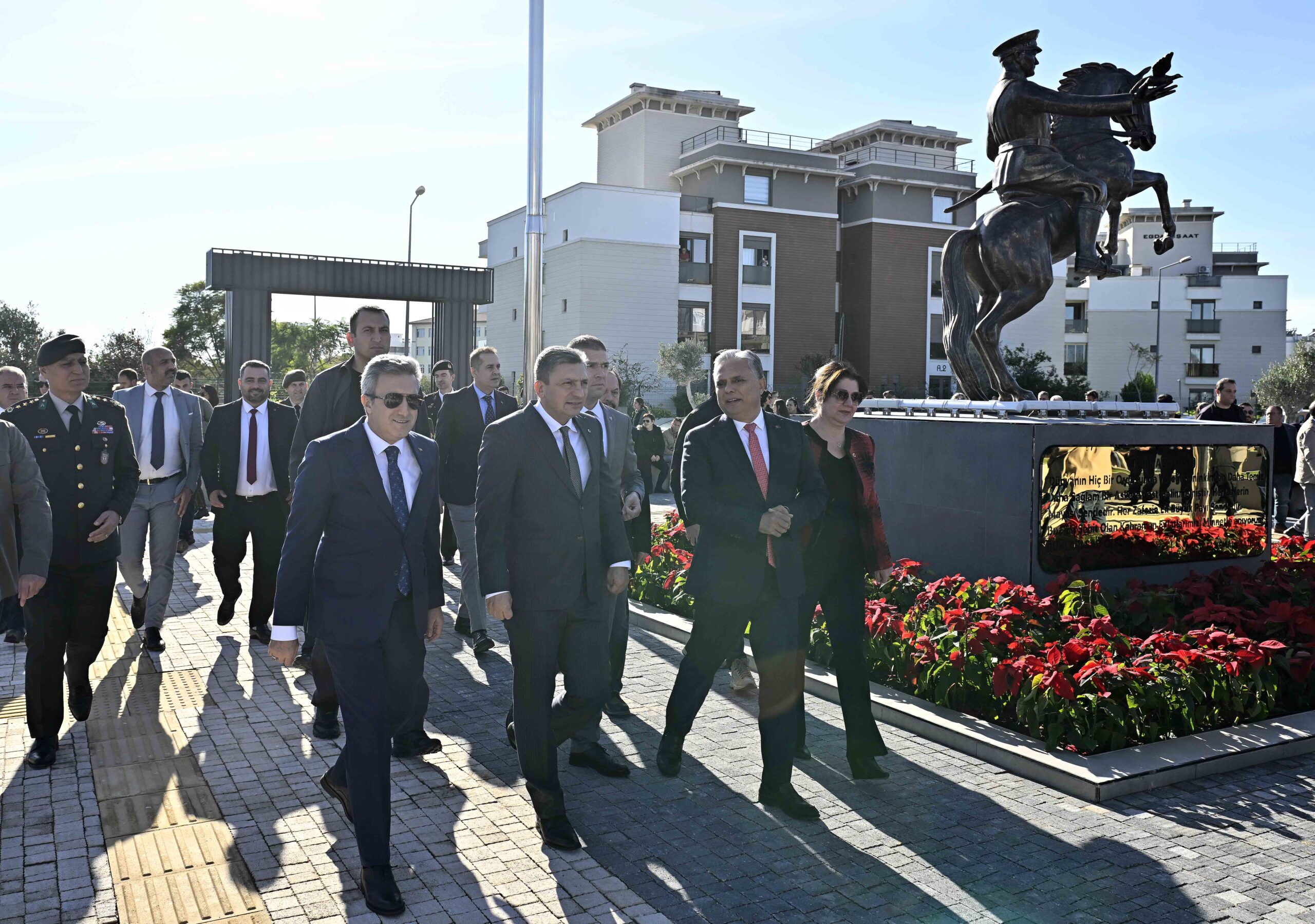 Antalya’da Muratpaşa Belediyesi’nin vatanı için canlarını feda etmekten çekinmeyen 172