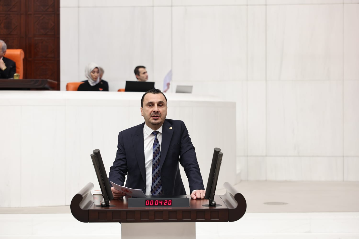CHP Manisa Milletvekili Bekir Başevirgen, 2024 yılına girdiğimiz ilk günden