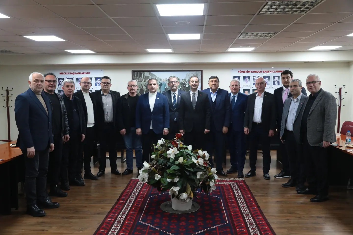 BALIKESİR’İ HAKETTİĞİ YERE ELBİRLİĞİYLE ÇIKARACAĞIZ’ ‘BALIKESİR’İN ESNAFI, SANAYİCİSİ EŞSİZDİR’ CHP