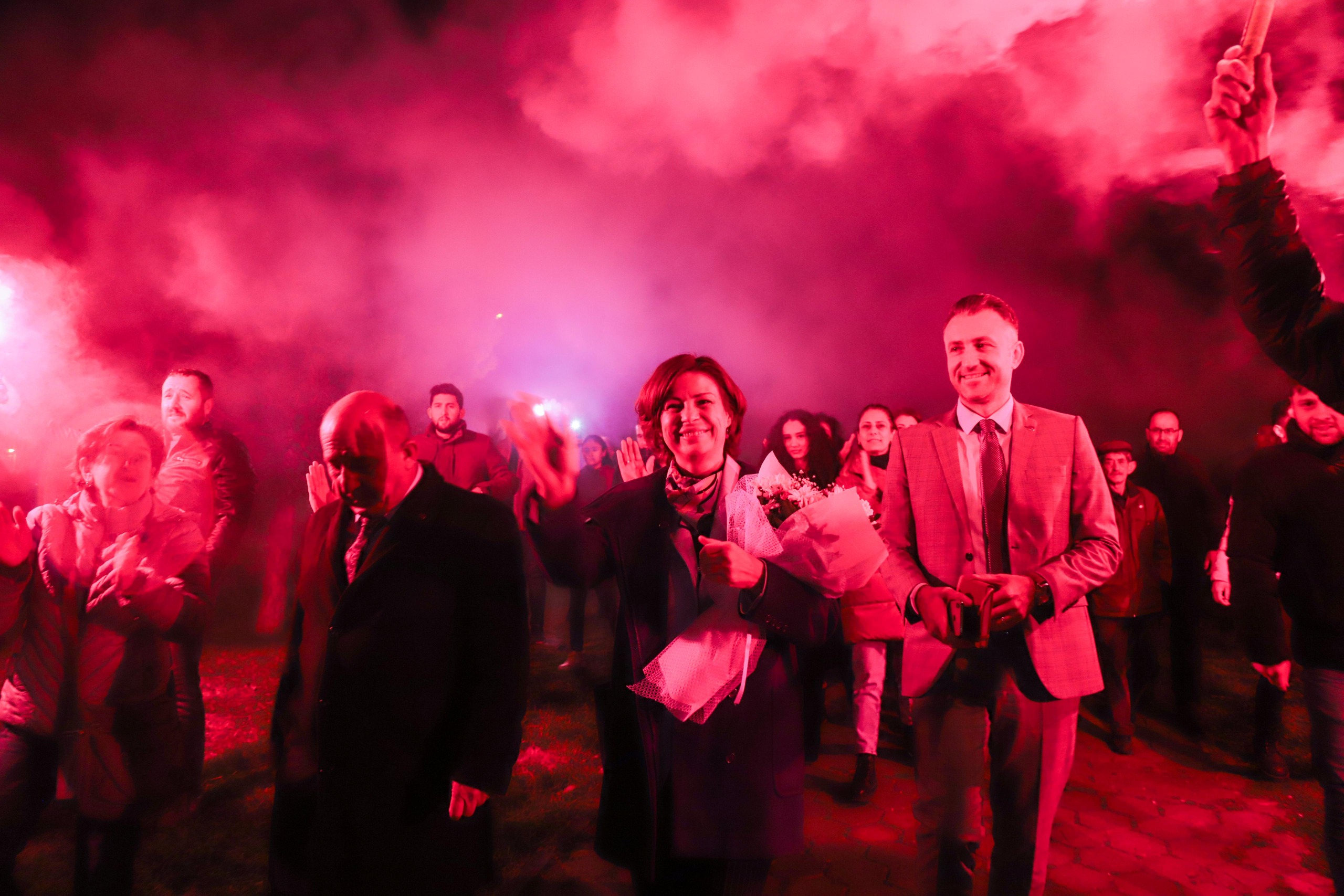 Cumhuriyet Halk Partisi’nin Eskişehir Büyükşehir Belediye Başkan Adayı AyşeÜnlüce, Keskin’i