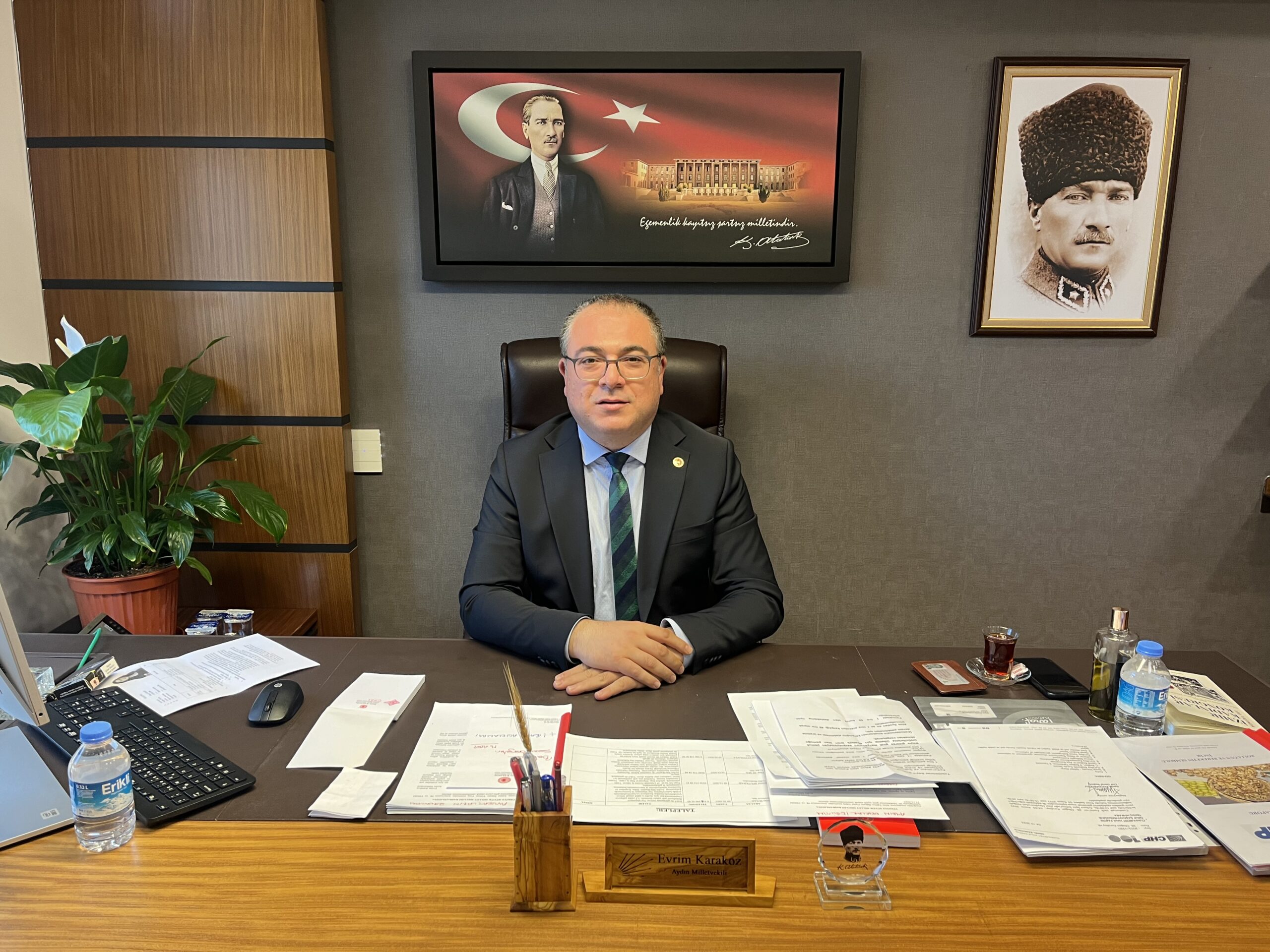 Cumhuriyet Halk Partisi Aydın Milletvekili Evrim Karakoz, Cumhurbaşkanı Yardımcısı Cevdet
