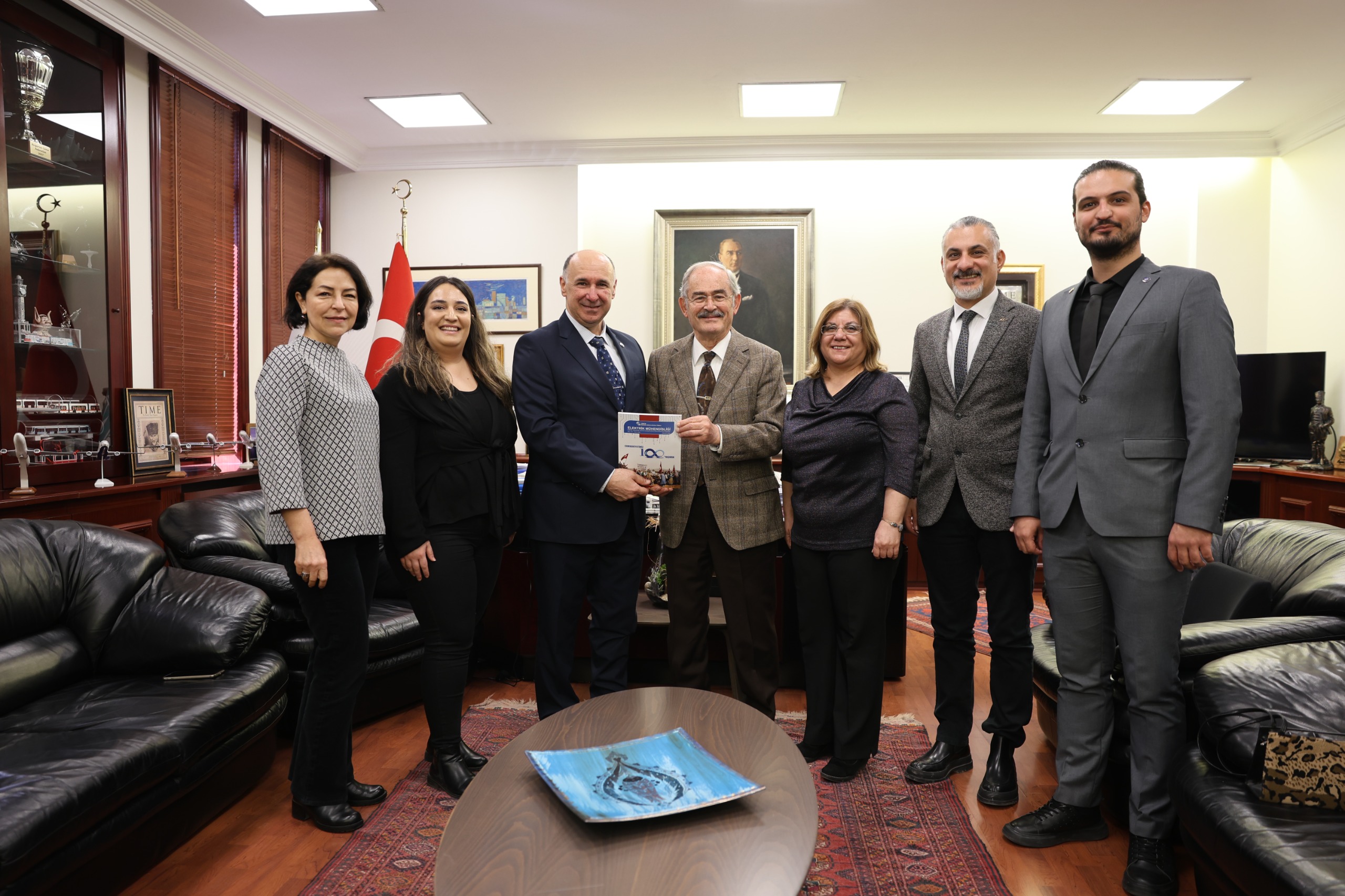 Meslek Odaları ile Derneklerin Başkan ve yönetim kurulu üyelerinden oluşanheyetler,
