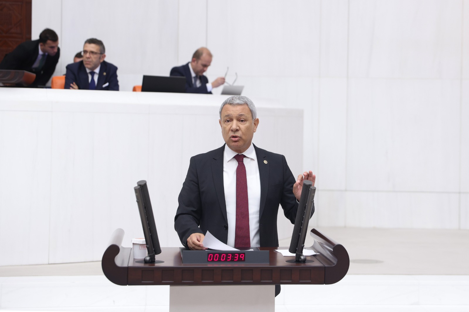 Orhan Sümer, “İktisat biliminin hocaları önde gelen isimleri neyi yapmayın