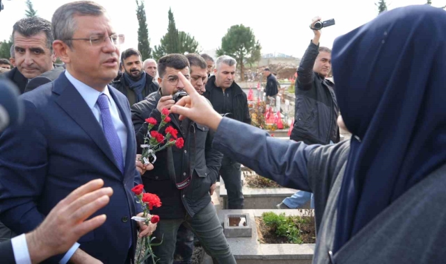 CUMHURİYET HALK PARTİSİ LİDERİ ÖZGÜR ÖZEL, PAZARCIK’TA KONUŞTU: “AKP, BÜTÇEYİ DEPREME