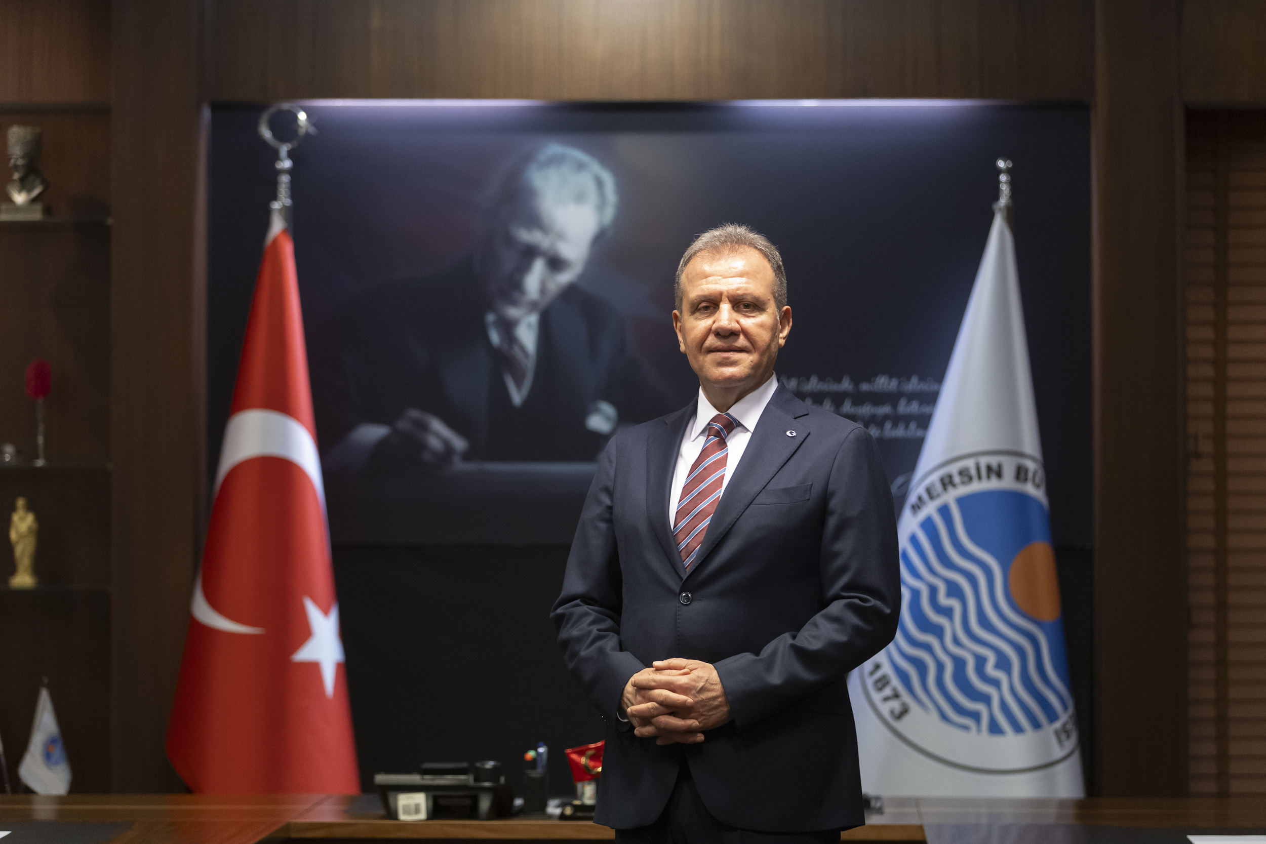 Mersin Büyükşehir Belediye Başkanı Vahap Seçer, Ramazan Bayramı dolayısıyla bir
