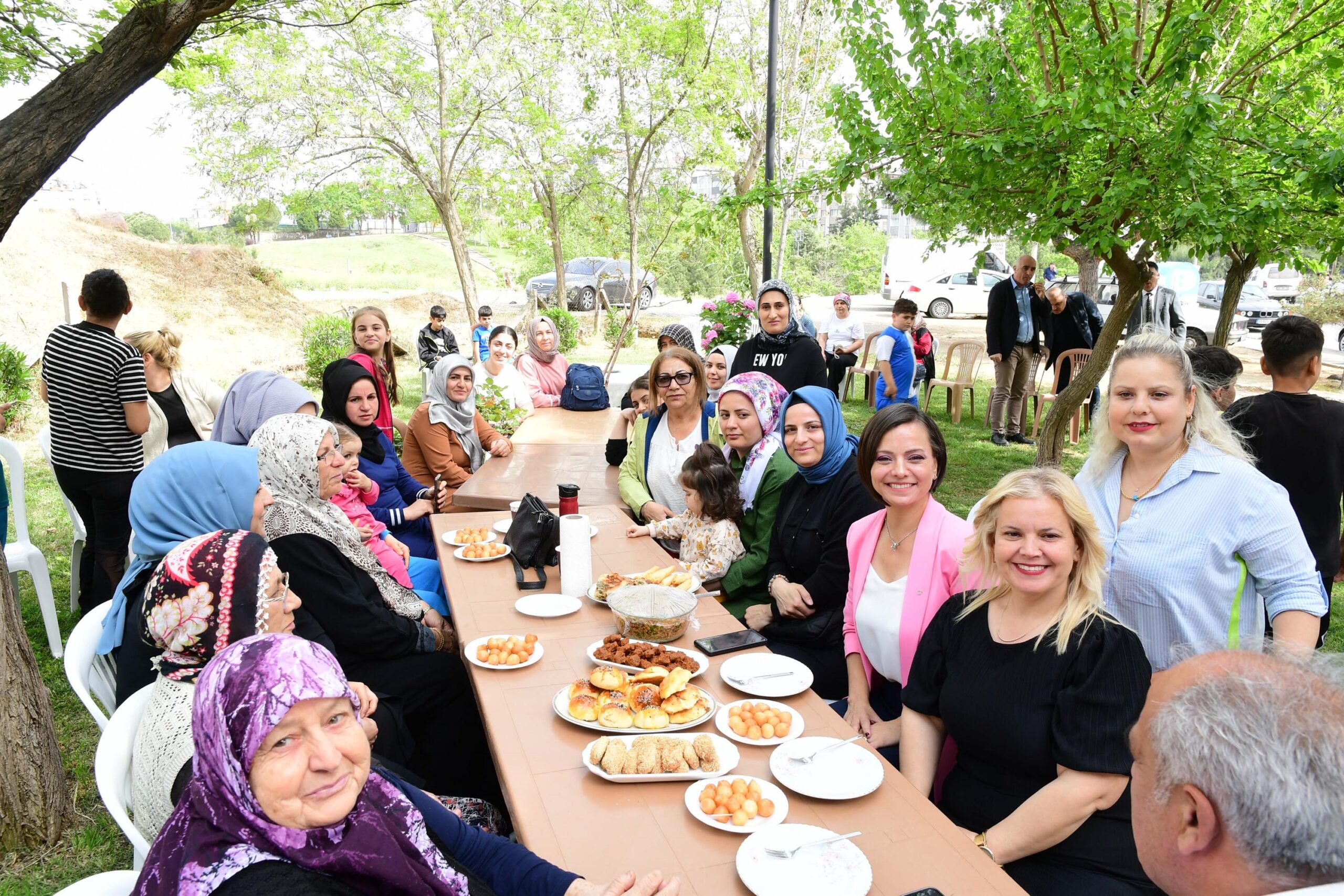 Karabağlar Belediye Başkanı Helil Kınay, 23 Nisan Ulusal Egemenlik ve