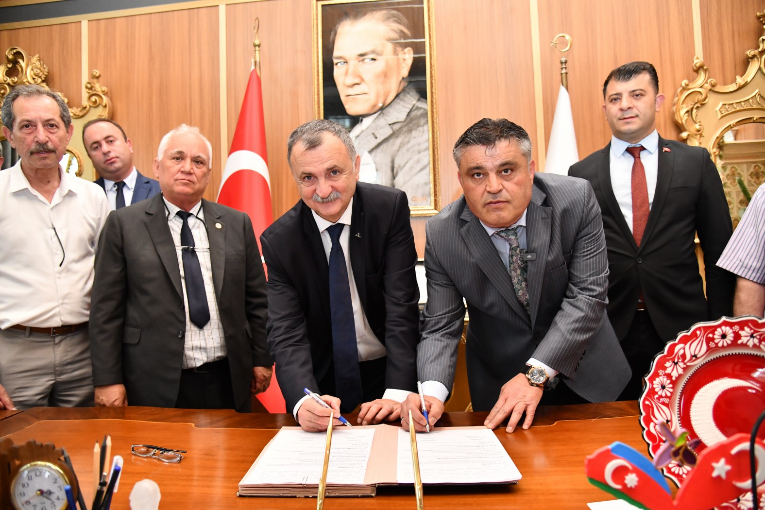 Yunusemre Belediyesi bünyesinde görev yapan sözleşmeli personel ve memurların ekonomik