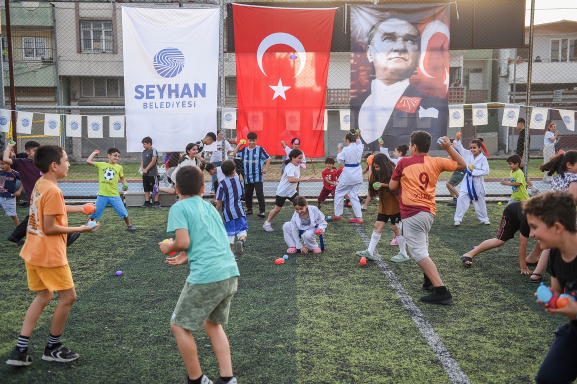 ÜÇ TESİSTE GERÇEKLEŞTİ Söğütlü spor tesisinde düzenlenen futbol turnuvasıyla başlayan