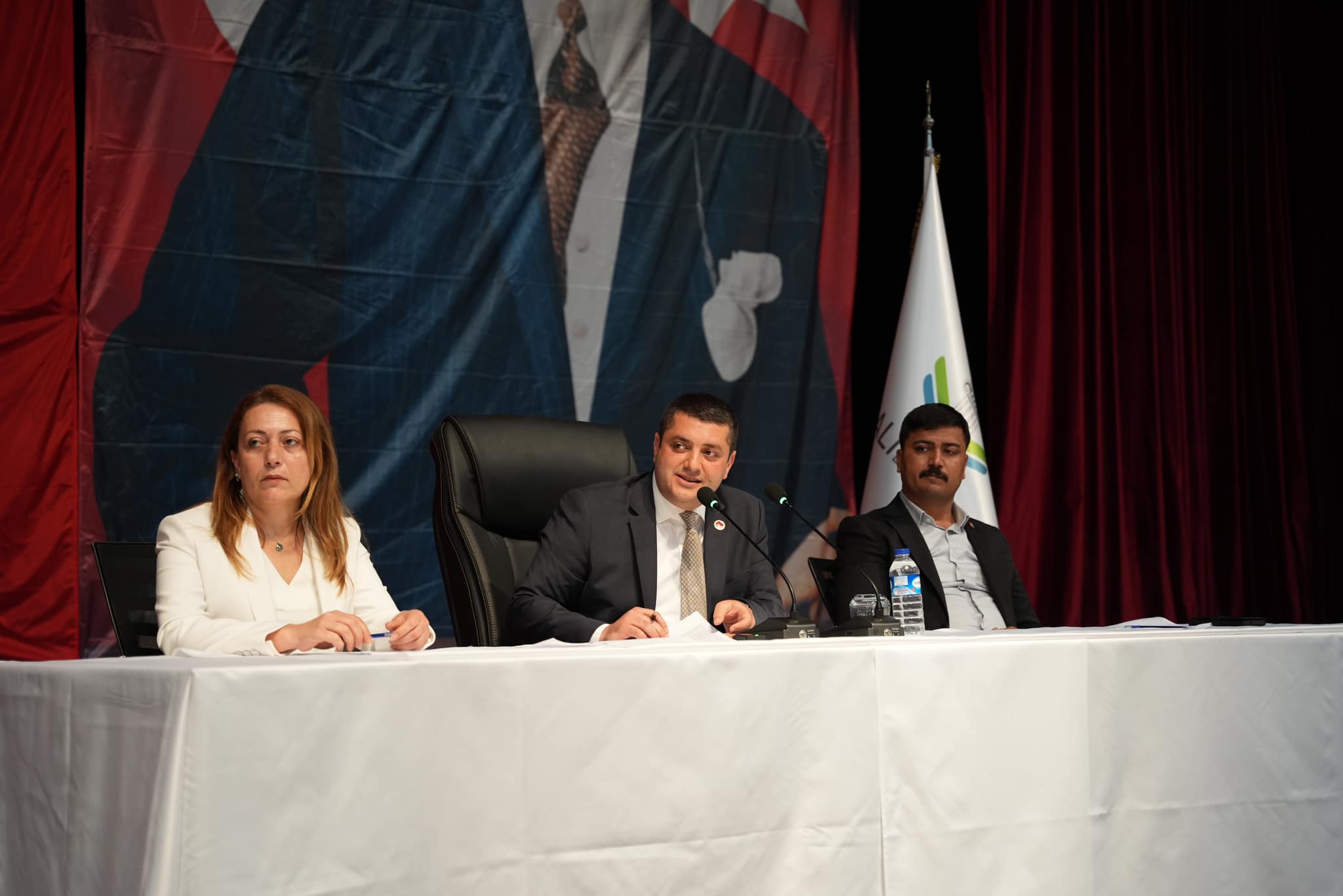 Belediye meclis üyelerinin ödeneği 5393 ve 5216 sayılı Kanunlar çerçevesinde