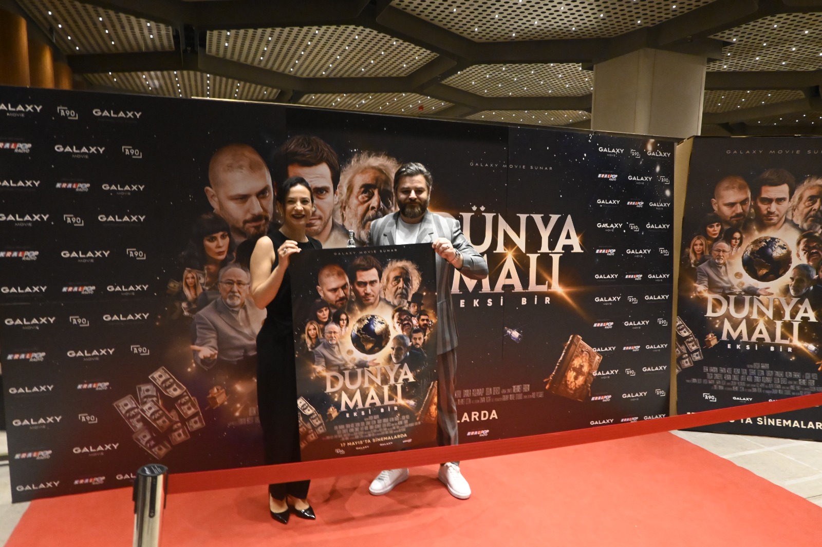 Bir kısmı Efes Selçuk’ta çekilen “Dünya Malı-Eksi Bir” Film gösterime