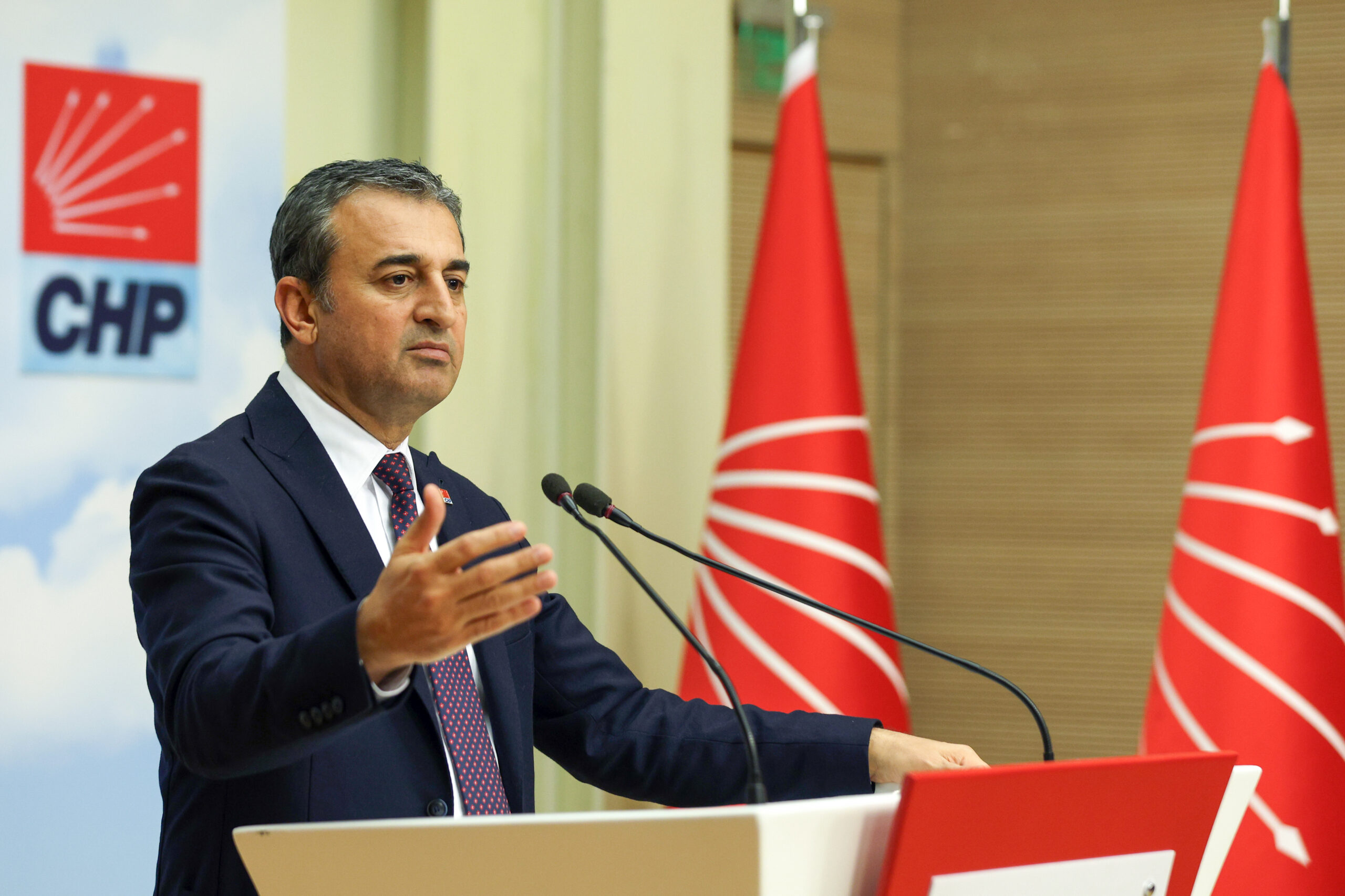 CHP Genel Başkan Yardımcısı Burhanettin Bulut, kök maaşı 8 bin