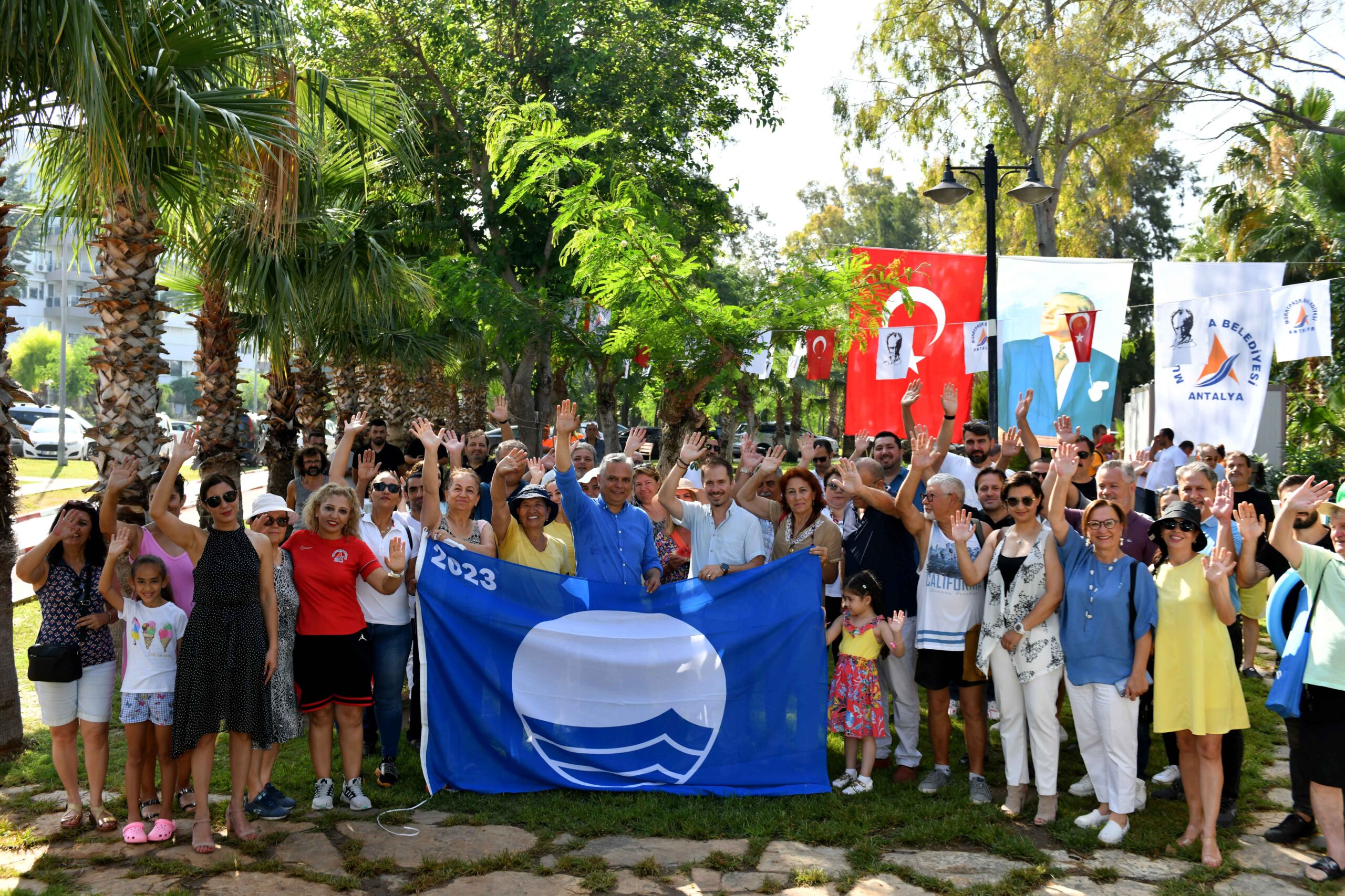 Türkiye’nin ‘mavi bayrak’ şampiyonu Antalya’da, Muratpaşa Belediyesi’nin falezlerin denizlebuluştuğu 5