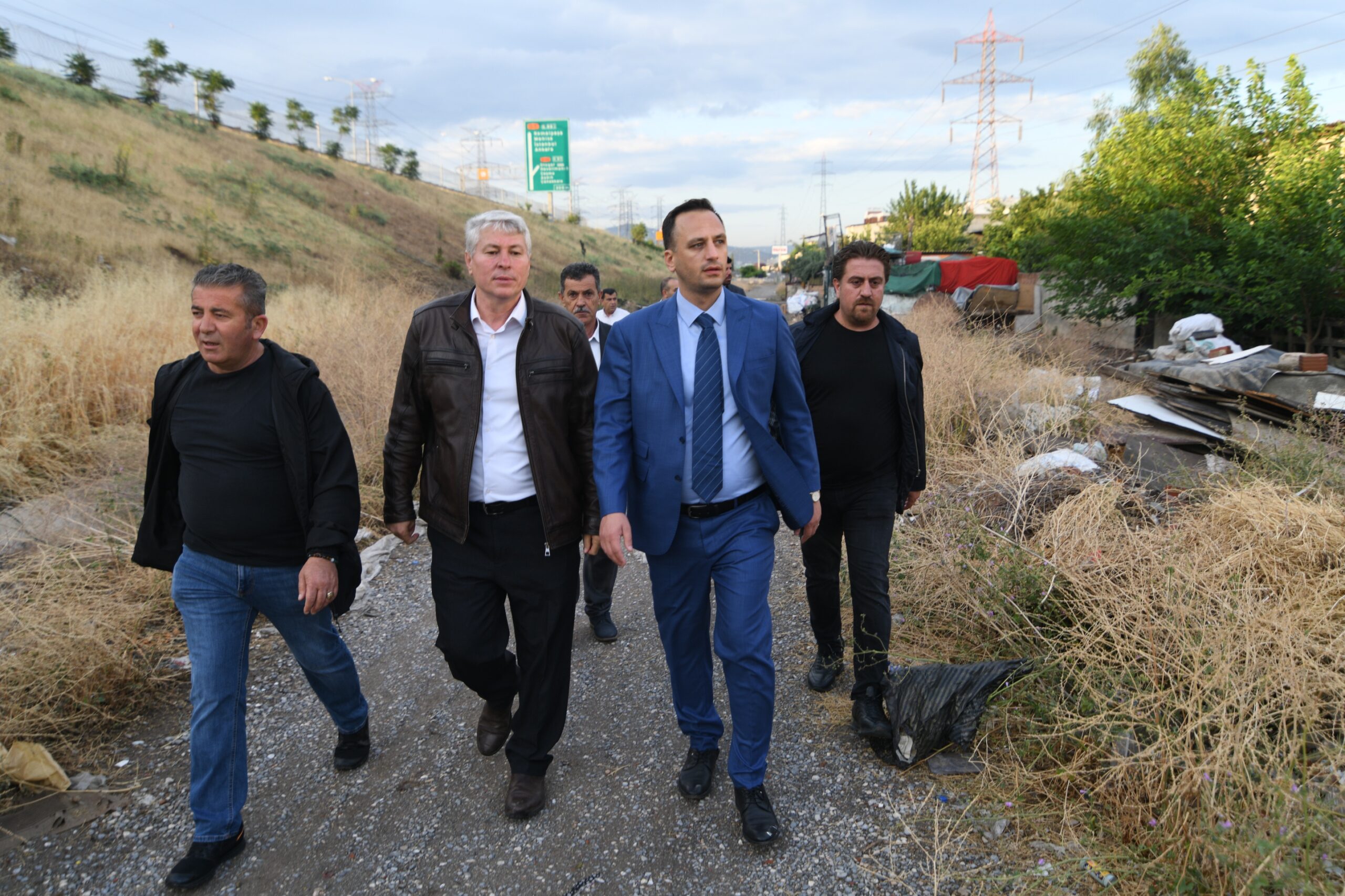 Bornova Belediye Başkanı Ömer Eşki, ilçede bulunan 45 mahallenin tamamını