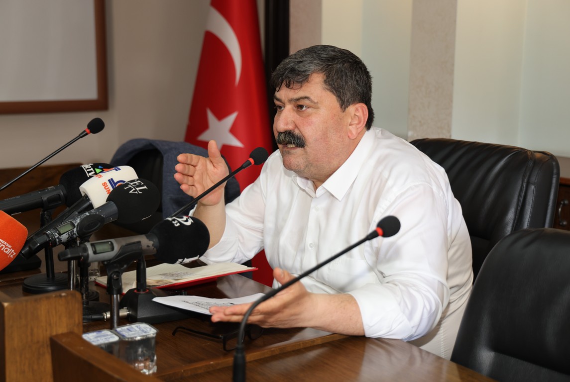 “TOROSLAR BELEDİYESİNİN EĞİTİM YARDIMI, BAŞKAN YILDIZ’IN GÖREVE BAŞLAMASIYLA HESAPLARA YATTI”