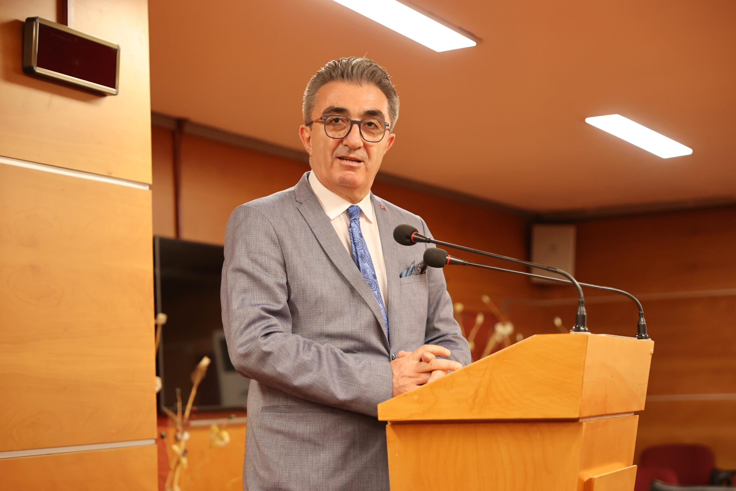 Bayrampaşa Belediyesi Gençlik Meclisi, Başkan Hasan Mutlu’nun başkanlığında toplandı. Belediye