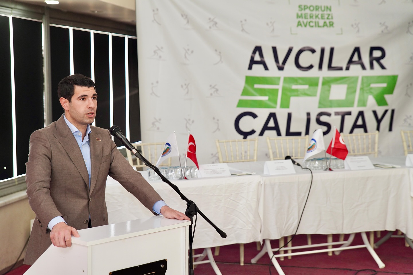 Avcılar’da sporun geleceği Avcılar Spor Çalıştayı’nda konuşuldu. Avcılar Belediyesi ve