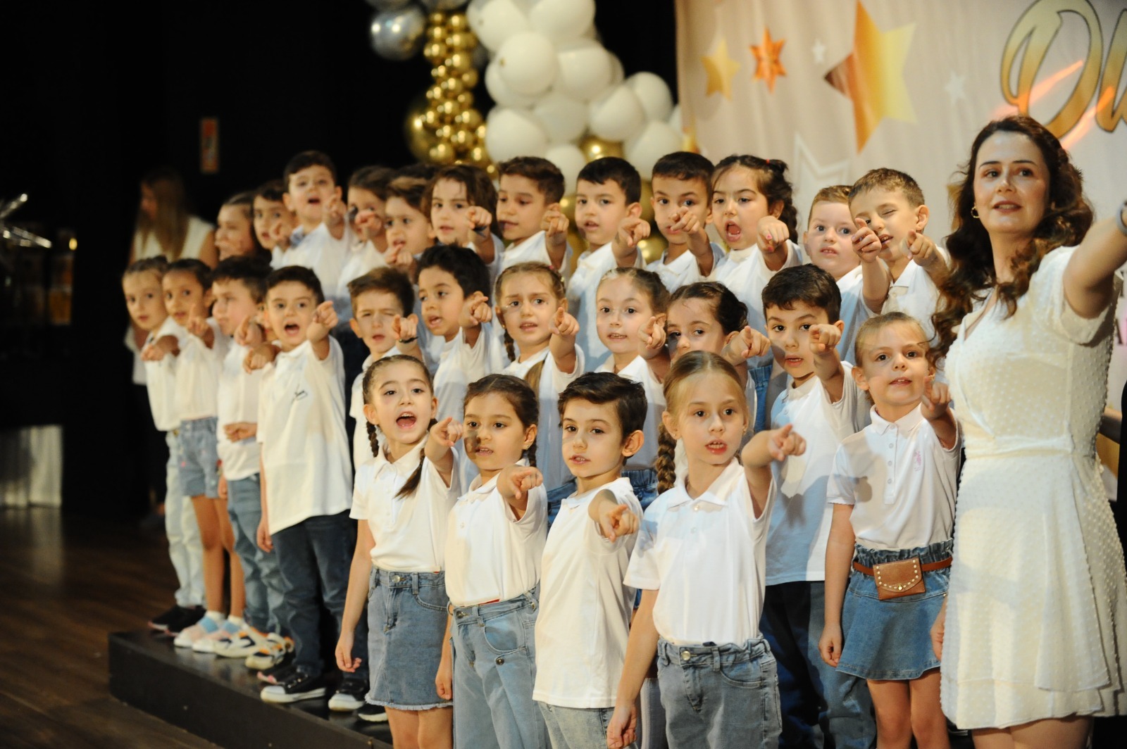 Karşıyaka’nın anaokullarını yıl sonu coşkusu sardı Çocukları çağdaş ve nitelikli