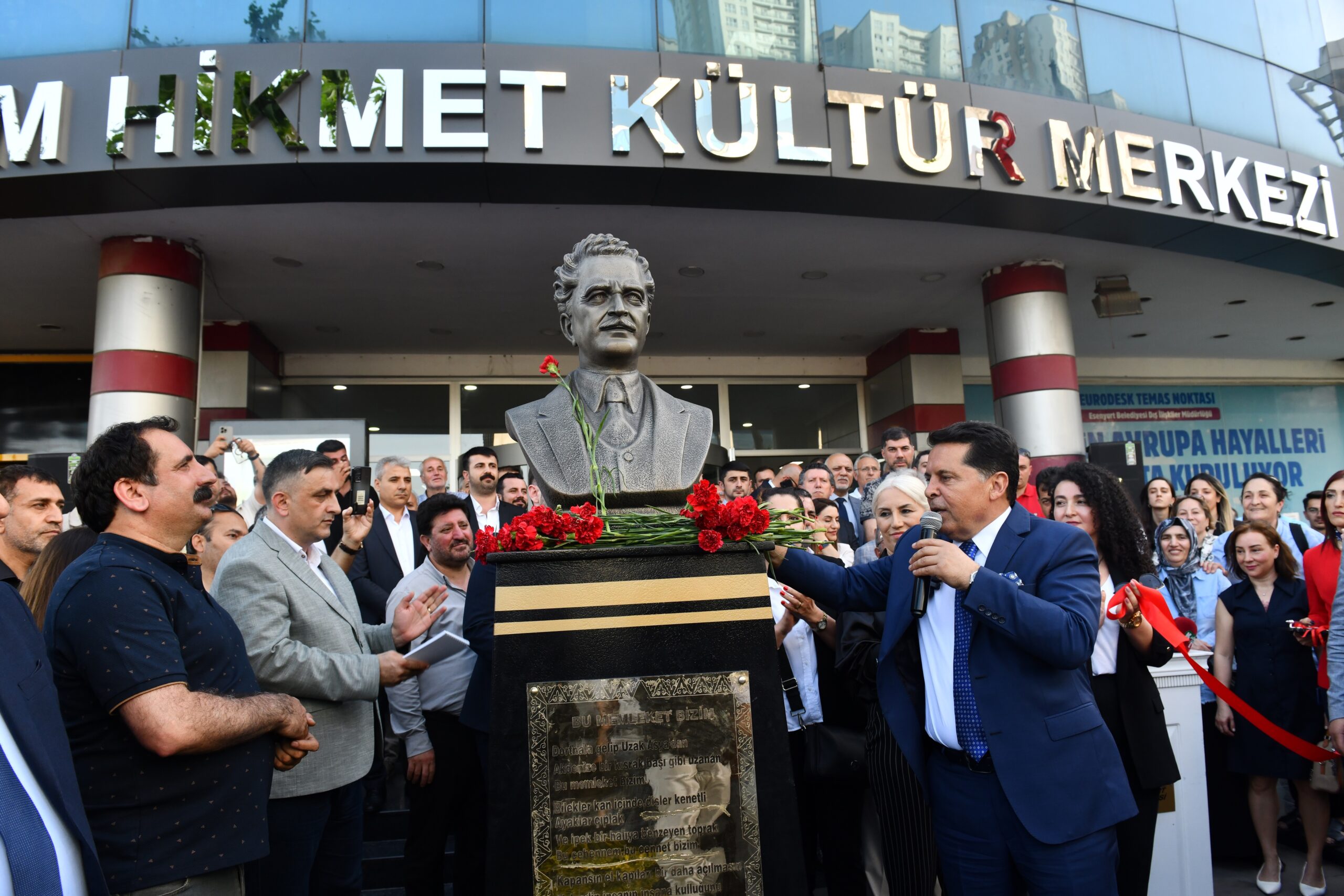 Esenyurt Belediye Başkanı Prof. Dr. Ahmet Özer’in çabalarıyla 21 yıl