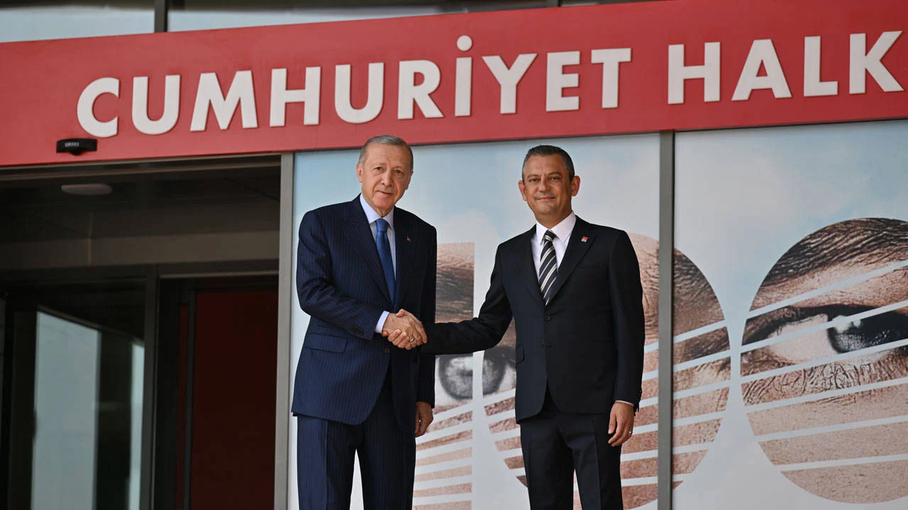 AKP’li Cumhurbaşkanı Recep Tayyip Erdoğan, 18 yıl sonra ilk kez