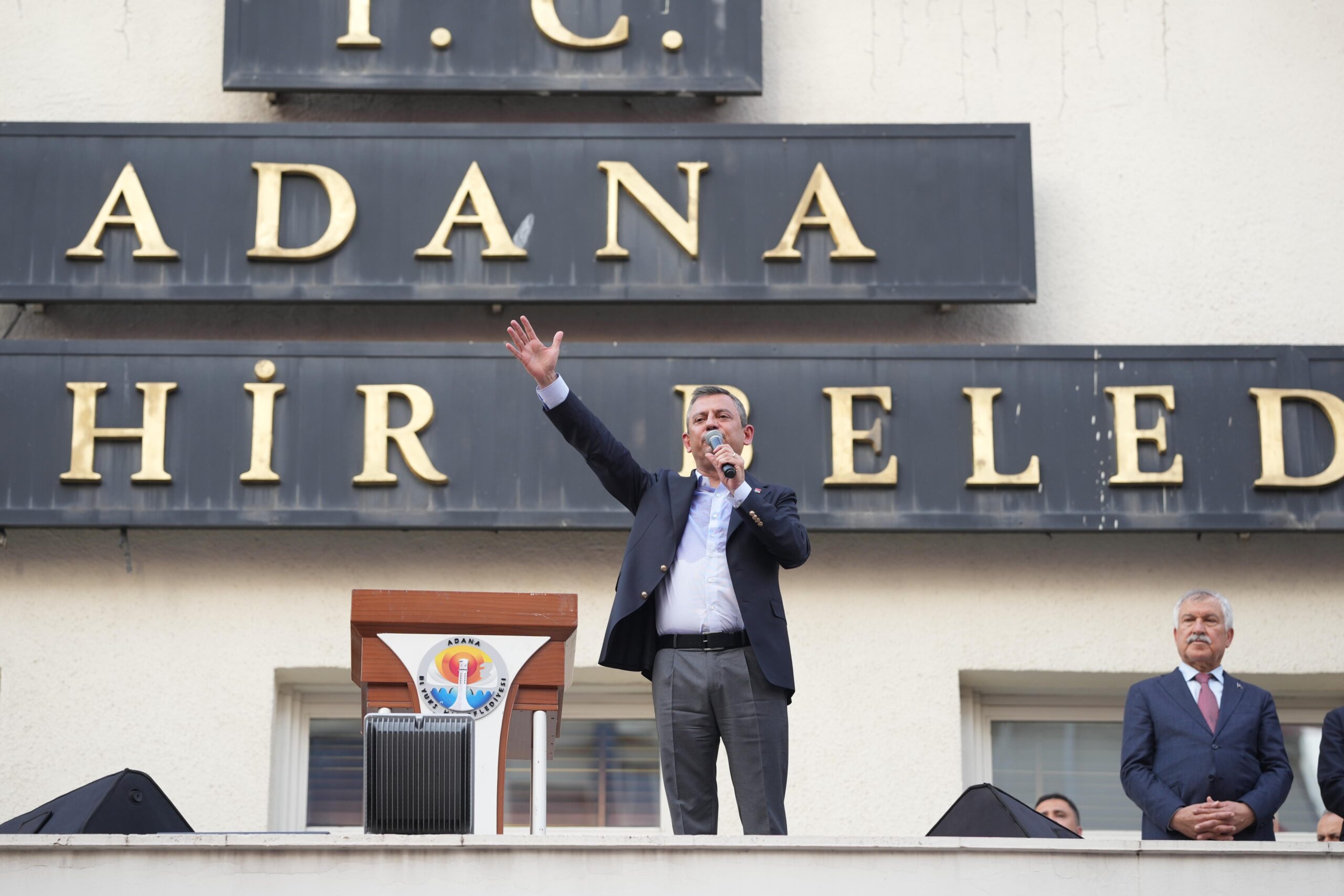 CHP Genel Başkanı Özgür Özel, Adana Büyükşehir Belediye Başkanı Zeydan