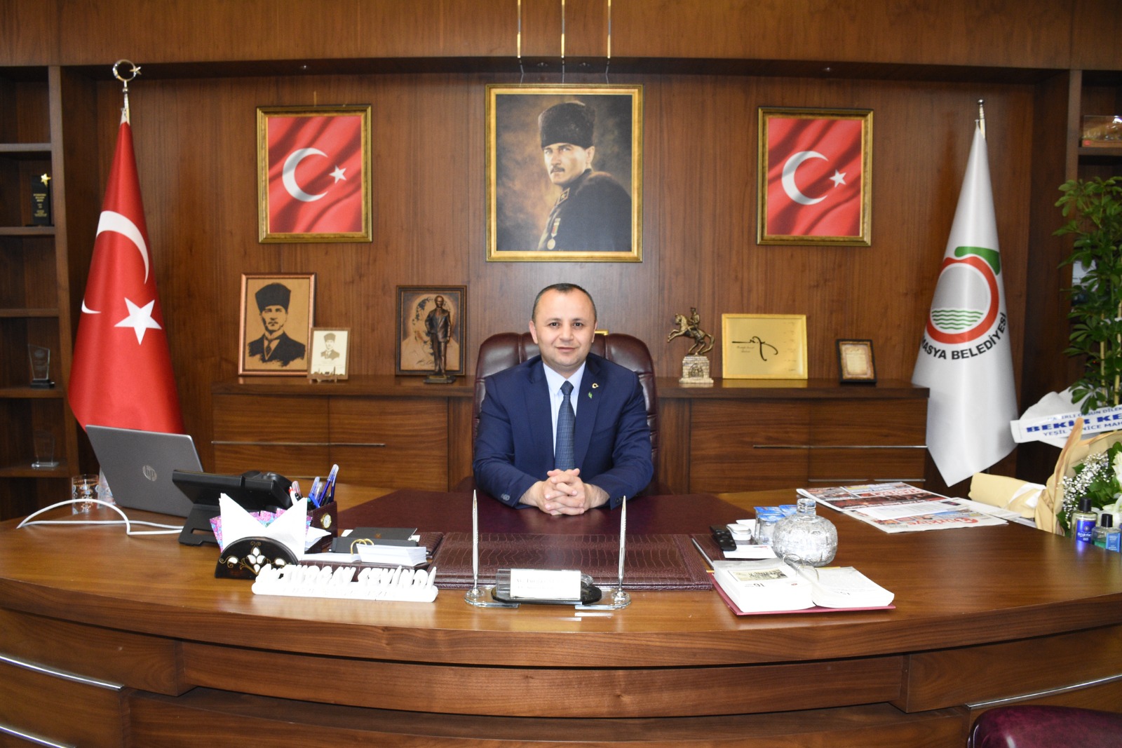 Başkan Sevindi: ‘Böylesi ender günleri iyi değerlendirmeliyiz’ Amasya Belediye Başkanı Av. Turgay Sevindi, Kurban Bayramı dolayısıyla bir