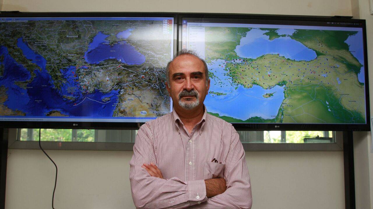 Deprem bilimci ve Kandilli Rasathanesi eski müdürü Doç. Dr. Doğan