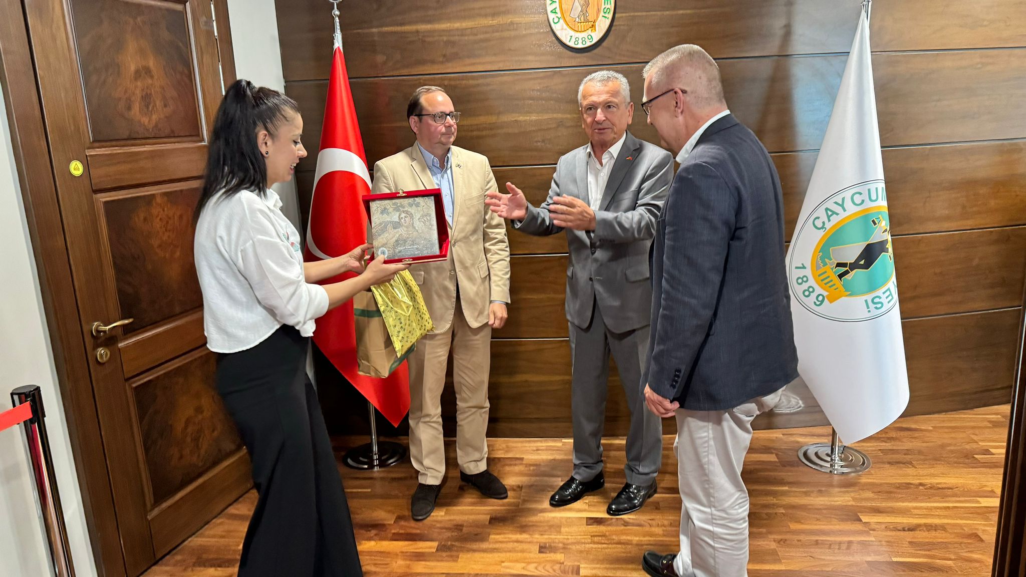 Bir dizi temasta bulunmak üzere Zonguldak’a gelen Essen Belediye Başkanı