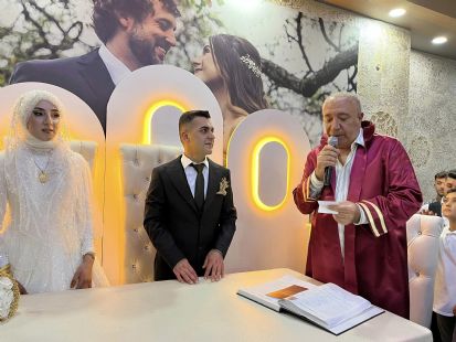 Demet & Emrah çiftimizin nikah akdini kıymetli şahitlerin huzurunda gerçekleştirdik.