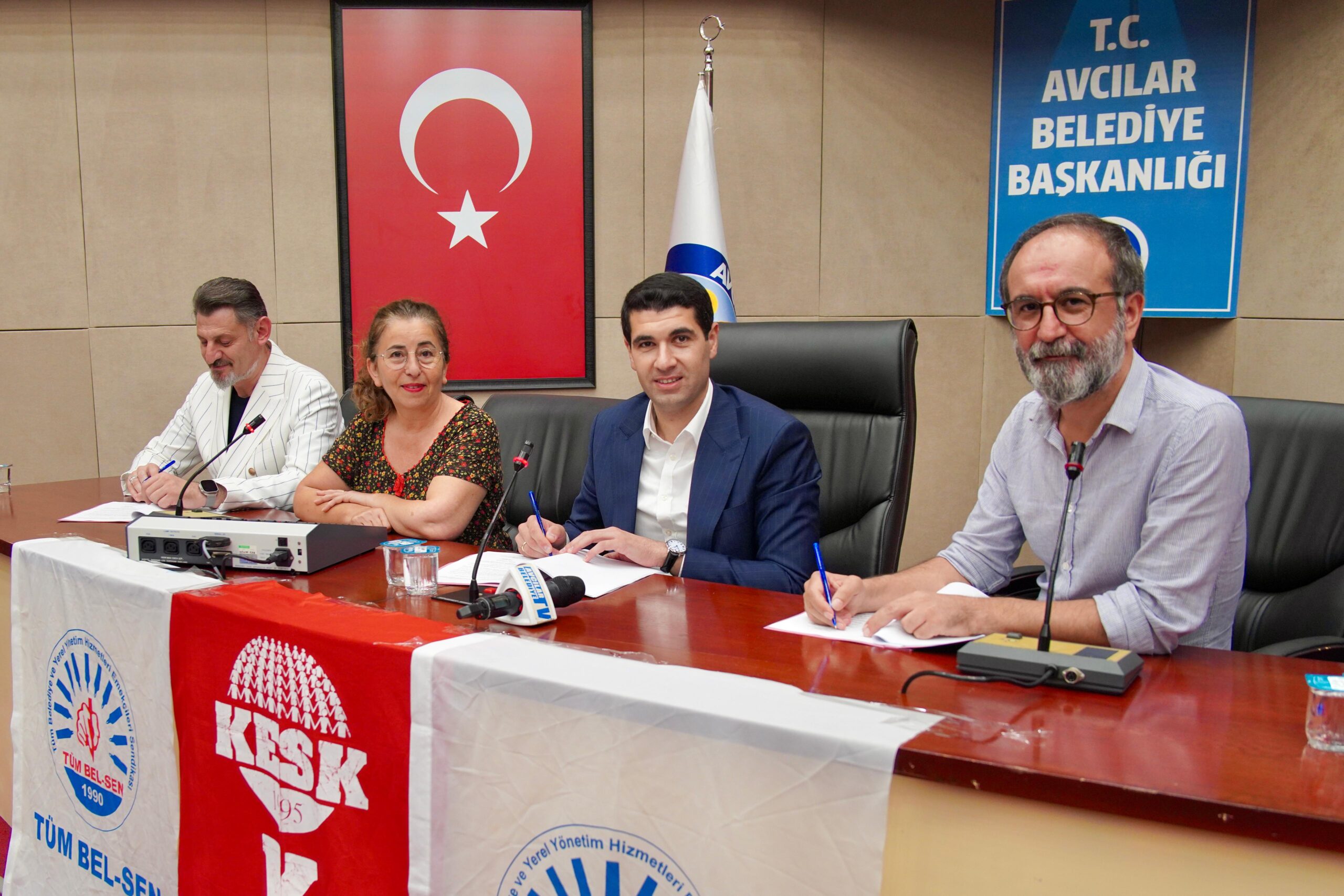 Avcılar Belediyesi ile Kamu Emekçileri Sendikası’na (KESK) bağlı Tüm Belediye