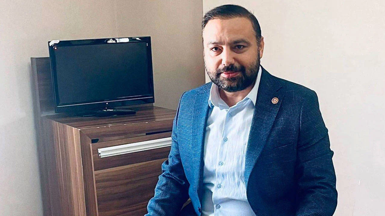İçişleri Bakanlığı’nın logosunu kullanarak kart bastıran AK Gençlik Ocakları’ adlı