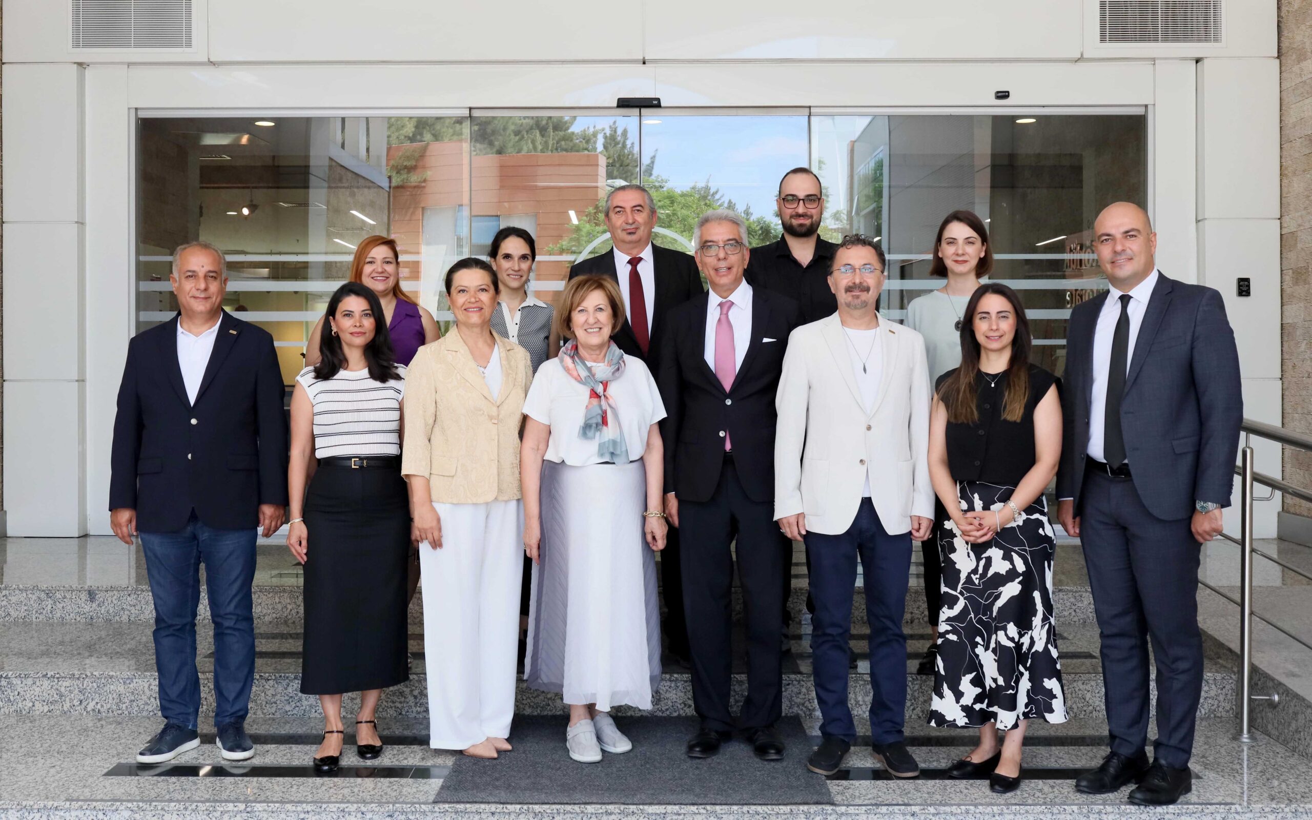 İZSİAD ile Yaşar Üniversitesi’nden Ortak Kongre İzmir Sanayici ve İş