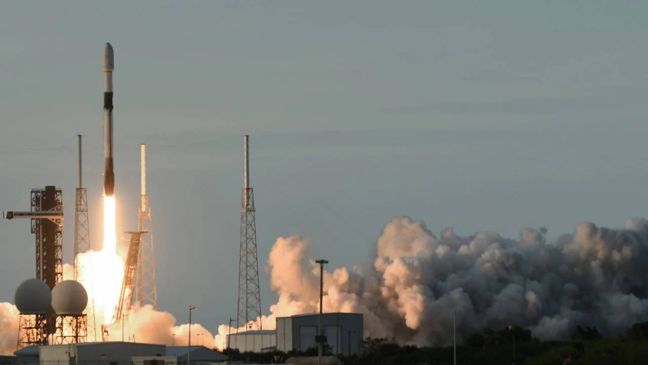 Türkiye’nin haberleşme uydusu Türksat 6A, ABD’nin Florida eyaletindeki Cape Canaveral