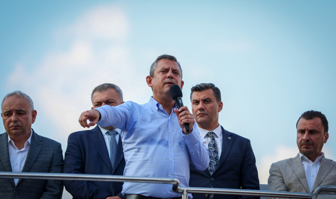 “BİZİ SUNİ GÜNDEMLERE ÇEKMEYE ÇALIŞIYORLAR” “NE YAPARSA YAPSIN SİZİN SORUNLARINIZI