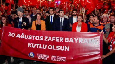 Büyük zaferin 102’inci yıl dönümü Avcılar’da coşkuyla kutlandı. Avcılar Belediyesi’nin