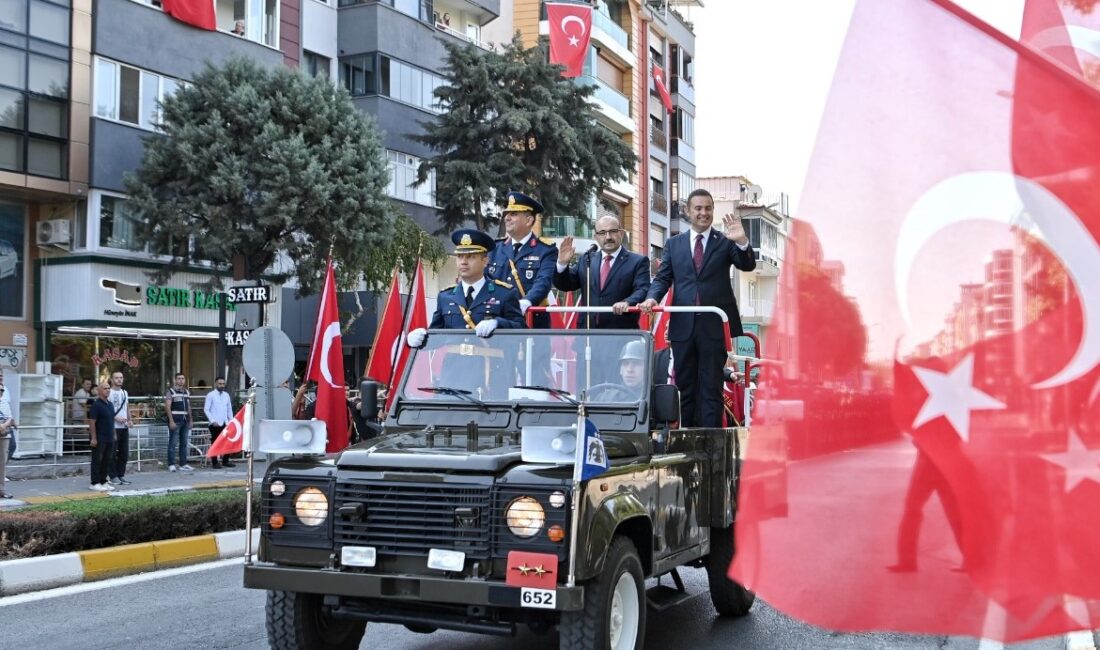 30 Ağustos Zafer Bayramı’na coşkulu kutlamaBaşkan Akın: Balıkesir’de milli birlik