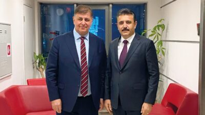 İzmir ile ilgili düşüncelerini, projelerini Sözcü Gazetesi Yazarı Saygı Öztürk