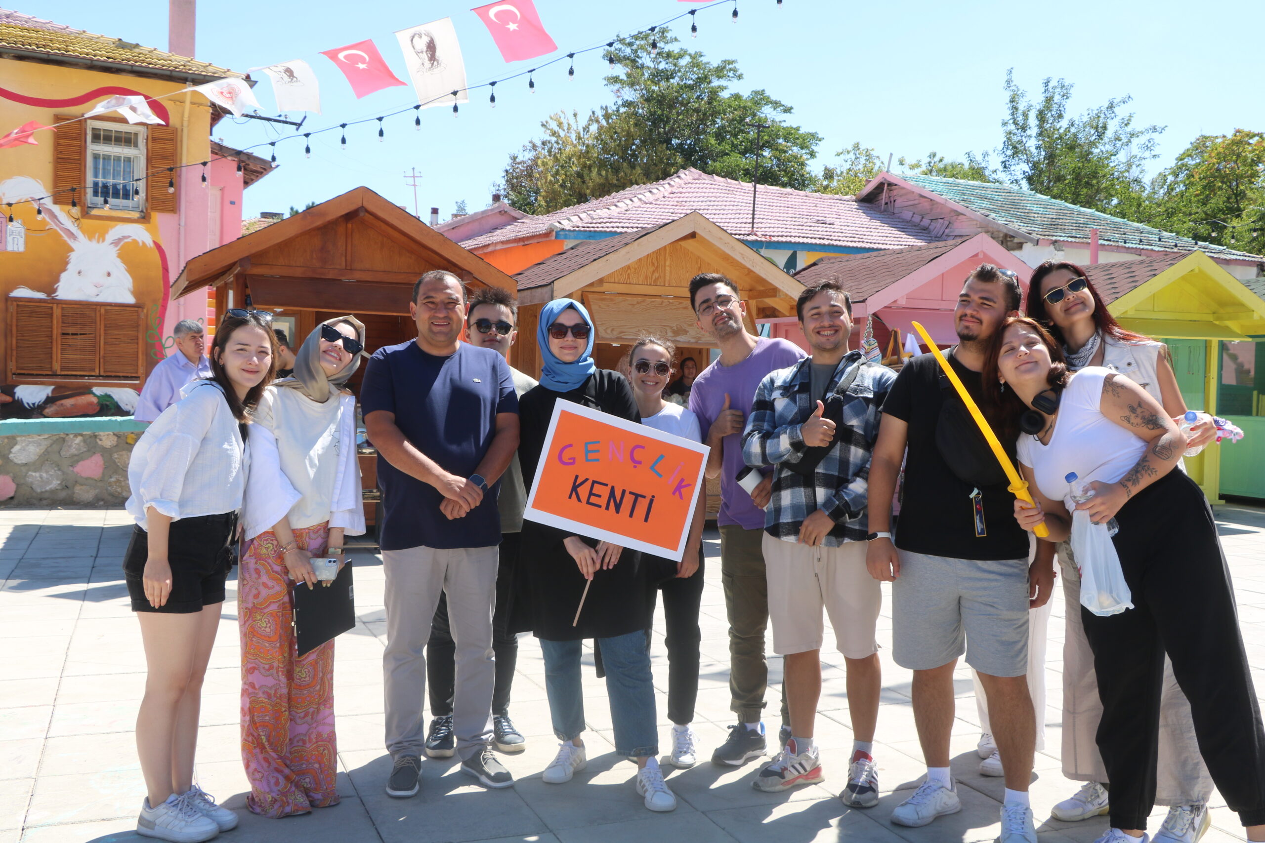 Ankara Kent Konseyi (AKK) Başkent Gençlik Meclisi iş birliğinde 250gencin