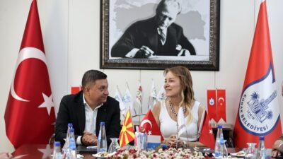 Konak Belediye Başkanı Nilüfer Çınarlı Mutlu, Gradsko Belediye Başkanı Kiro