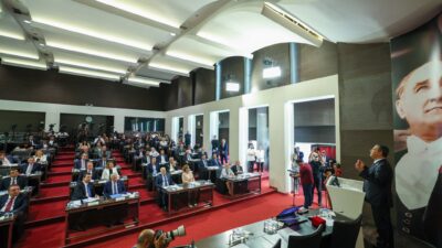 Sosyal demokrat belediyeciliğin öncü isimlerinden Bursa Büyükşehir Belediye Başkanı Mustafa